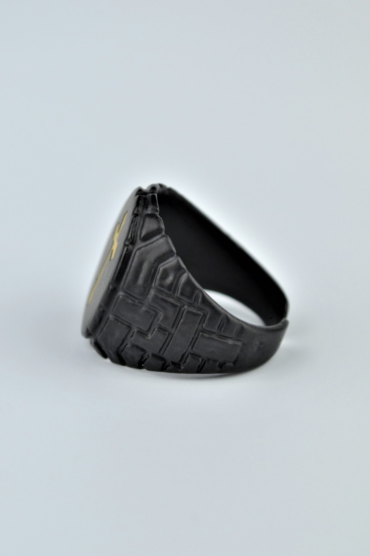 Haç Yuvarlak Şovalye Mat Siyah Ayarlamalı Erkek Yüzük