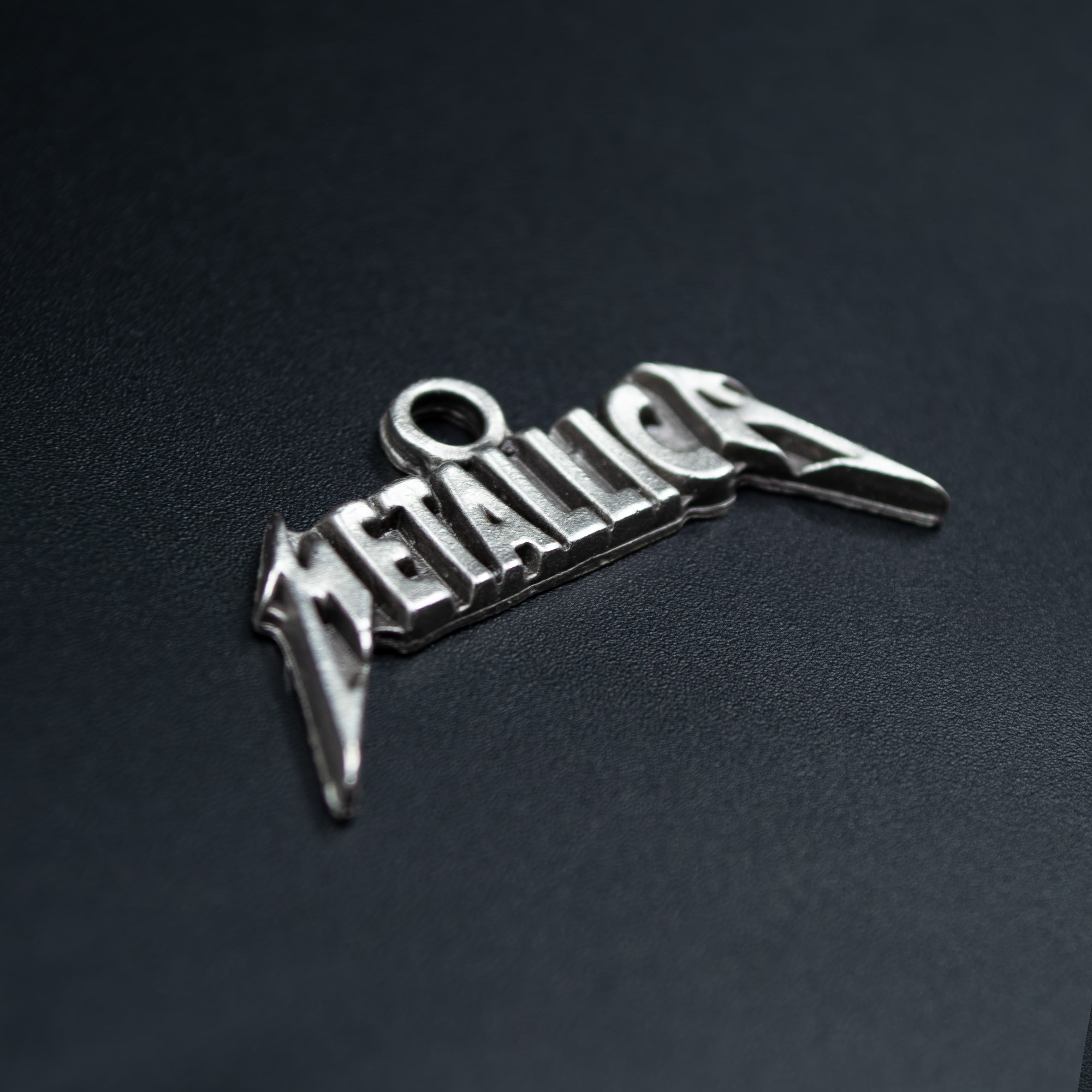 Metallica Kolye - Gümüş ( Silver ) Renk - 60 cm Deri İp Kolye