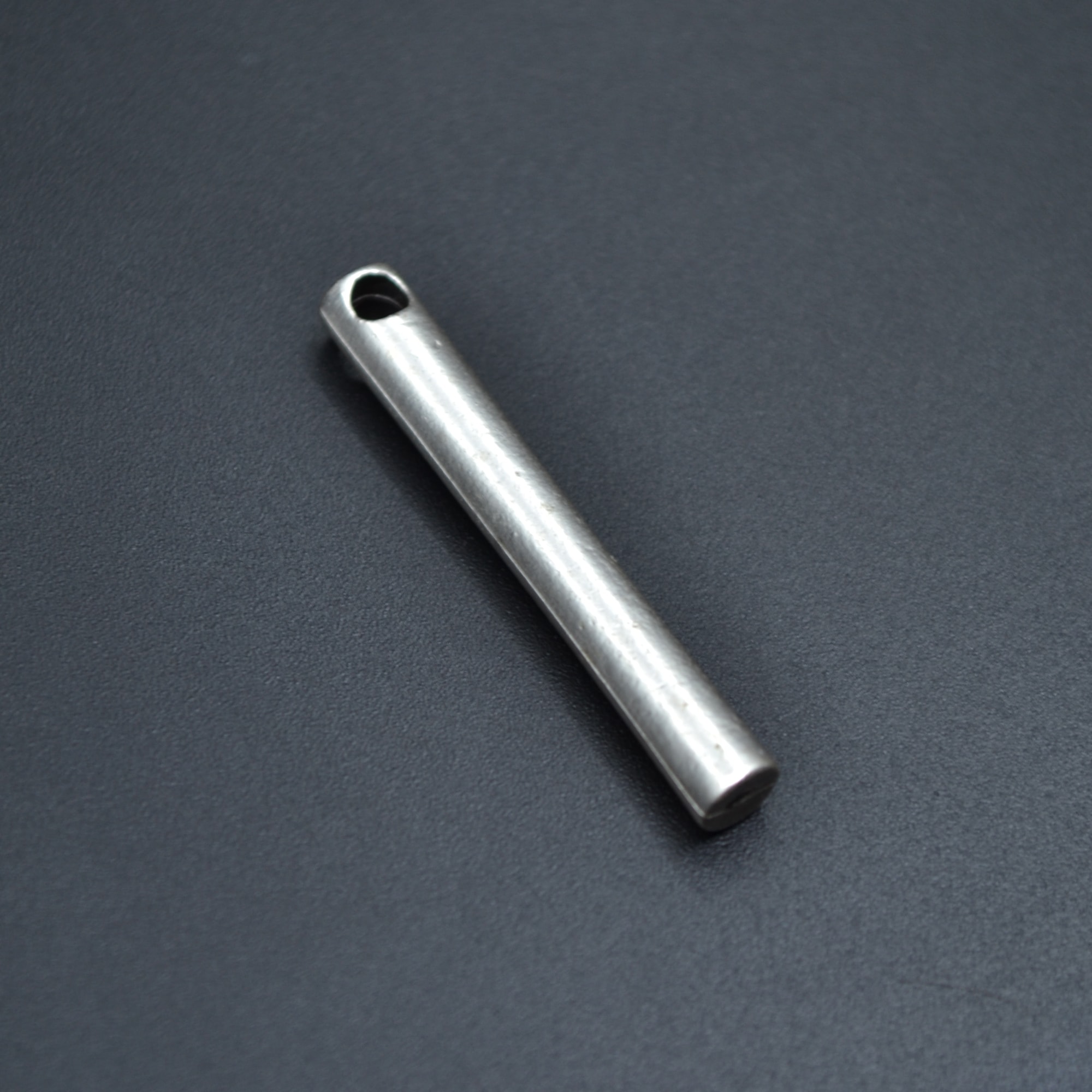 Silindir Prizma Çubuk Kolye - Gümüş ( Silver ) Renk - 60 cm Deri İp Kolye