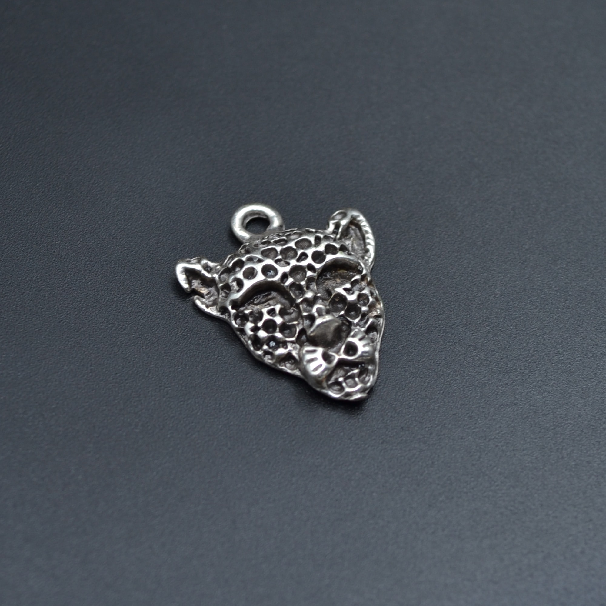 Leopar Kolye - Gümüş ( Silver ) Renk - 60 cm Deri İp Kolye