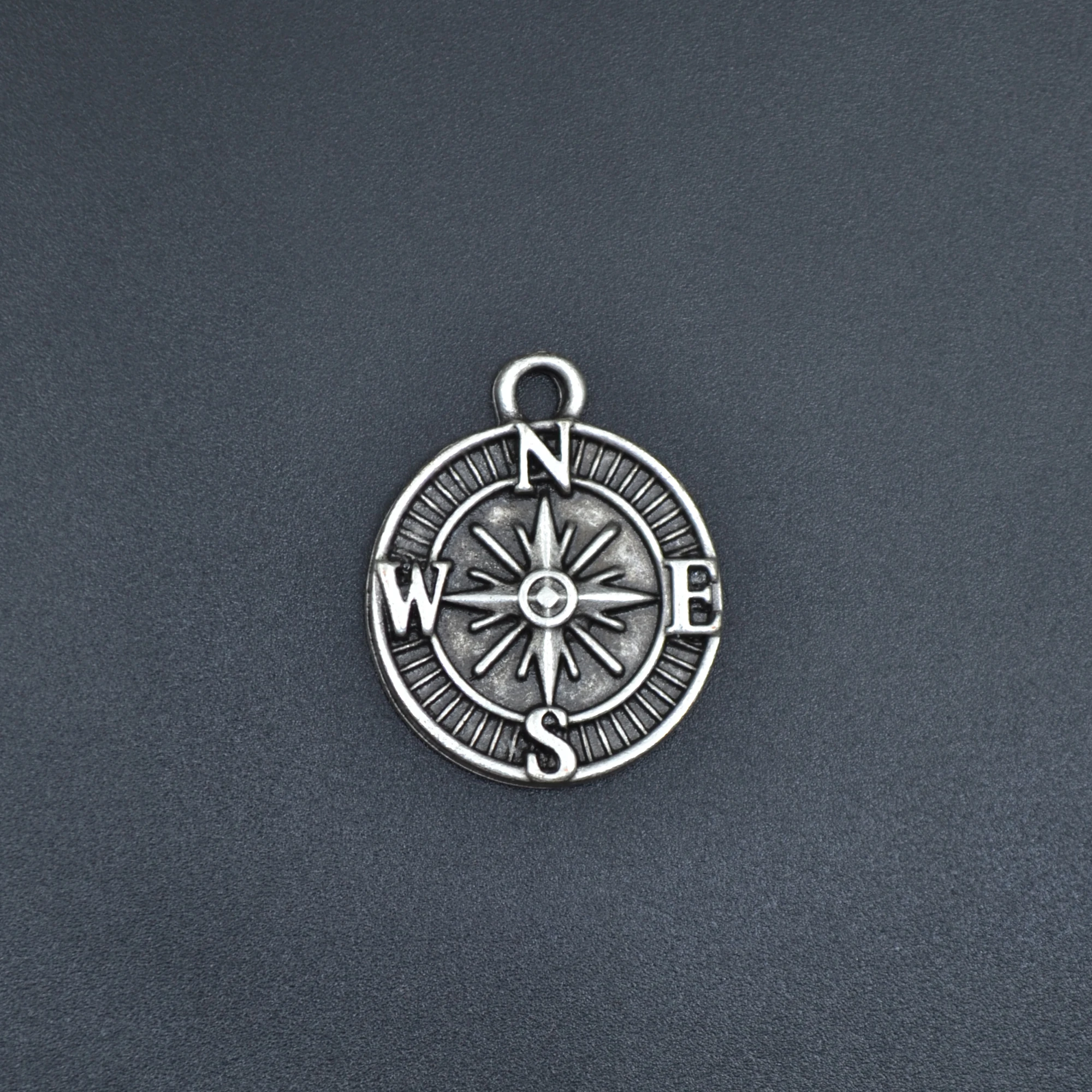 Minimal Pusula Kolye - Gümüş ( Silver ) Renk - 60 cm Deri İp Kolye