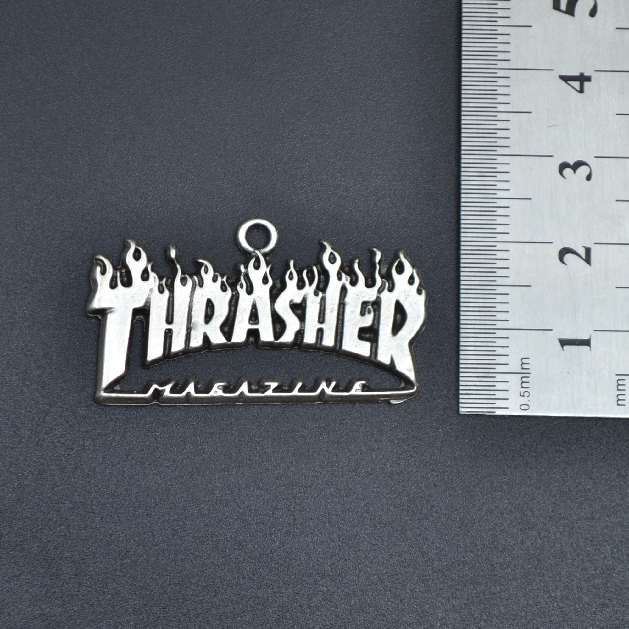 Thrasher Kolye - Gümüş ( Silver ) Renk - 60 cm Deri İp Kolye