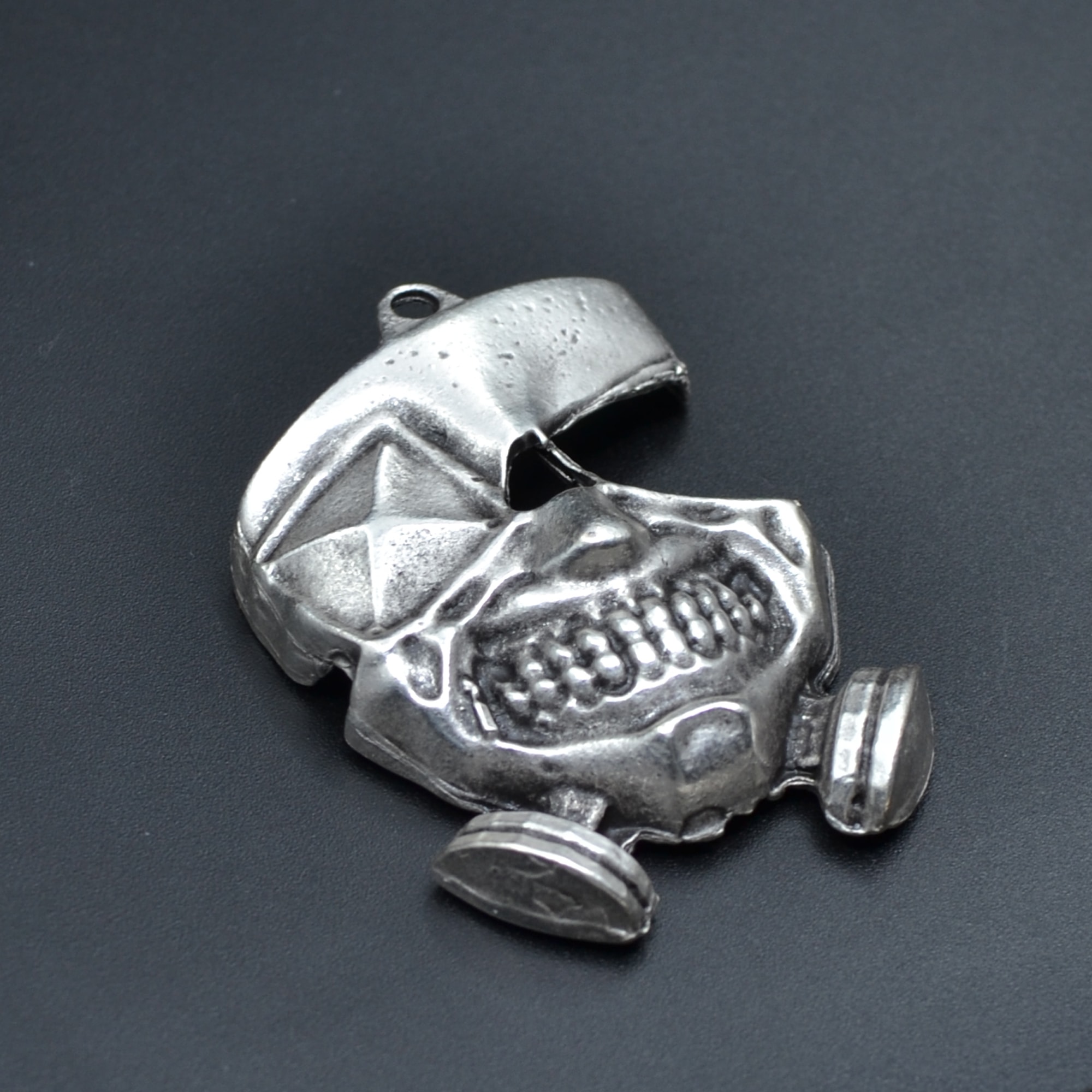 Anime Tokyo Ghouls Ken Kaneki Kolye - Gümüş ( Silver ) Renk - 60 cm Düz Ezme Zincir Kolye