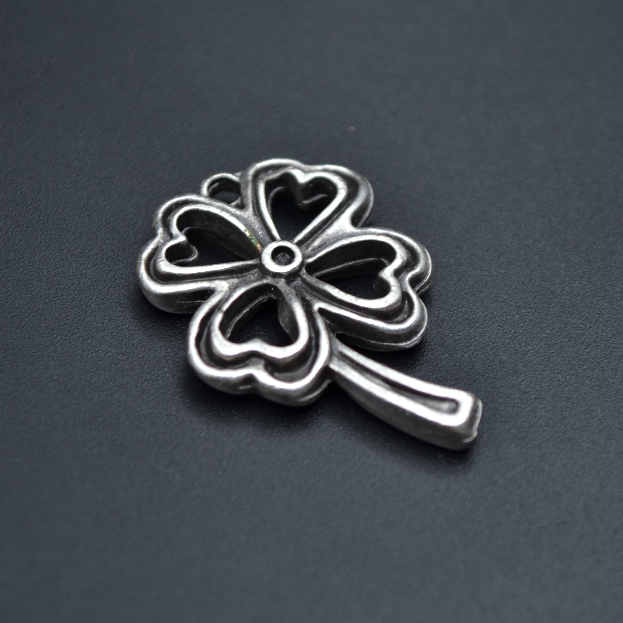 Dört Yapraklı Yonca Kolye - Gümüş ( Silver ) Renk - 60 cm Deri İp Kolye