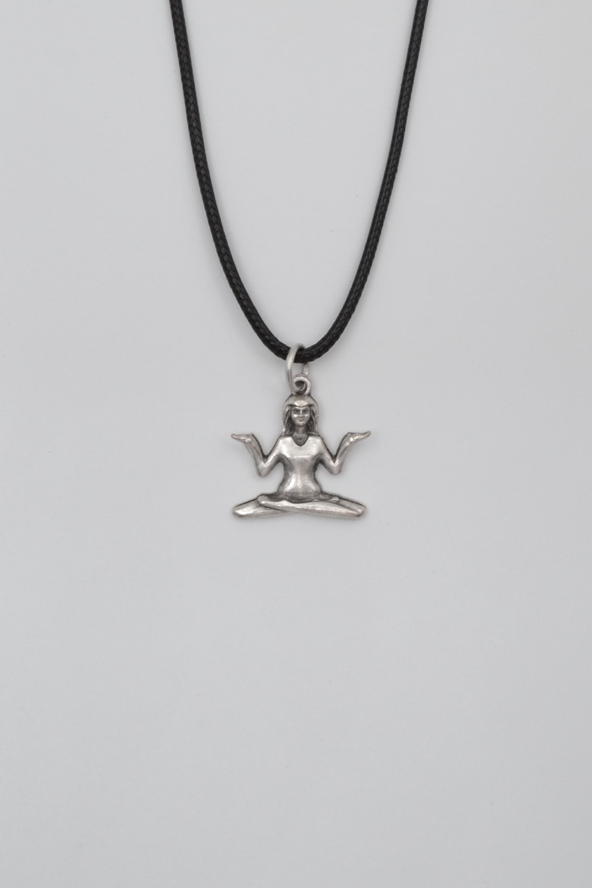 Meditasyon - Yoga - Ruhani - Siyah Deri İp Kolye - Antik Gümüş Kaplama - Kadın Erkek - 60 cm