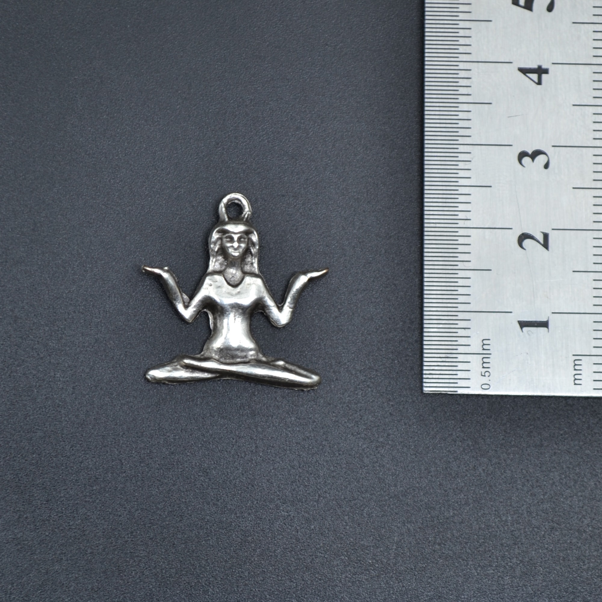 Minimal Yoga Kolye Ucu - Gümüş ( Silver ) Renk