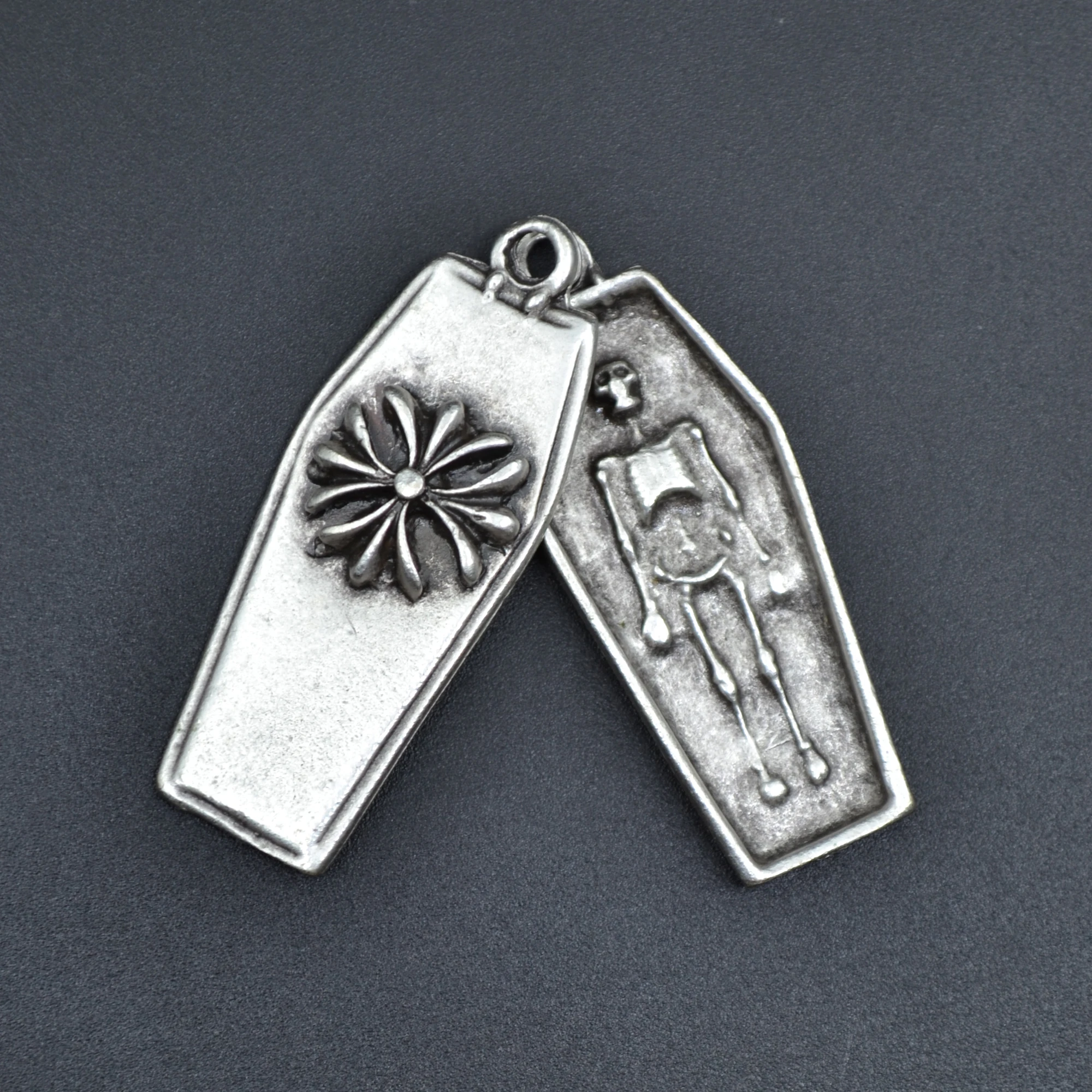 Tabut - İskelet Kolye - Gümüş ( Silver ) Renk - 60 cm Deri İp Kolye