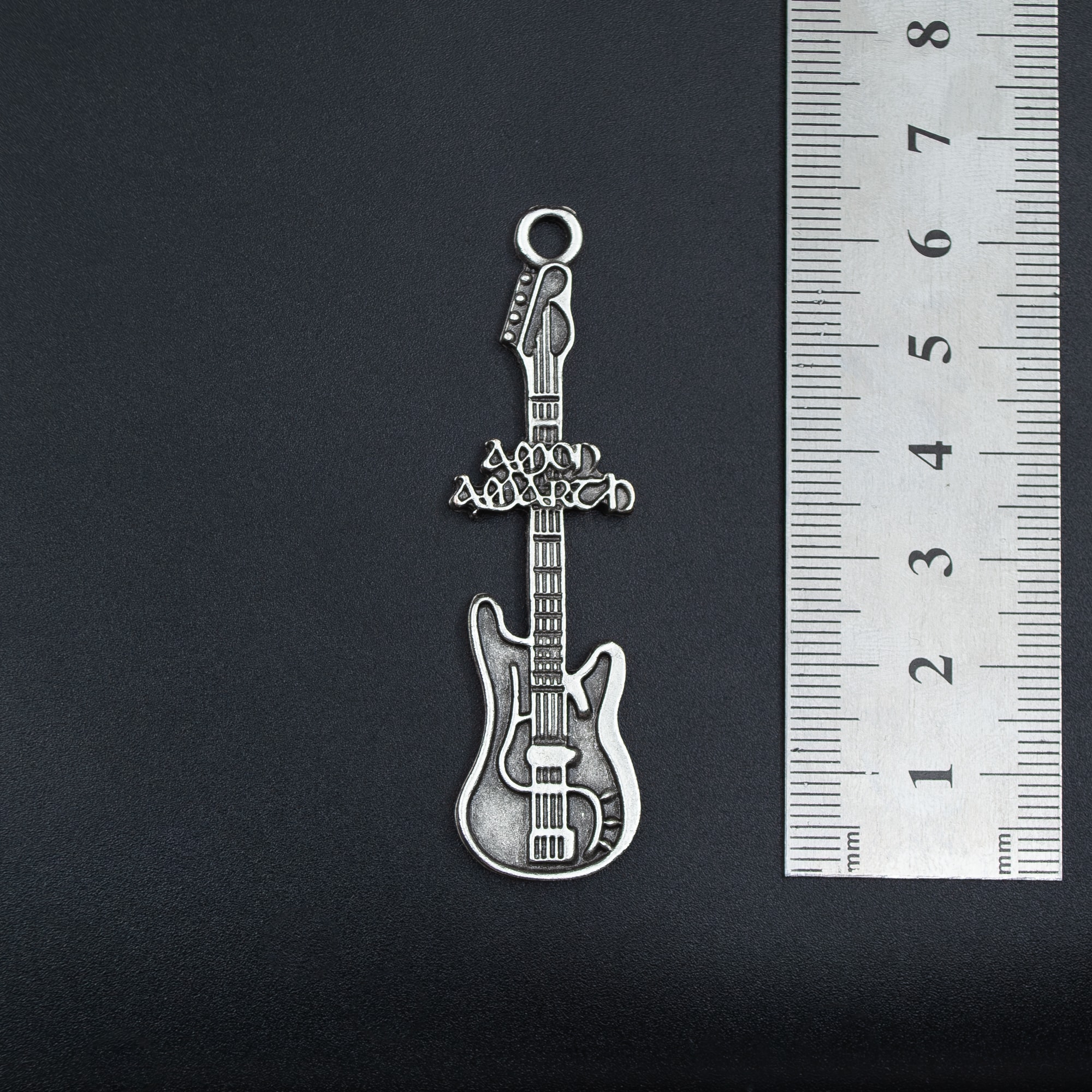 Amon Amarth Elektro Gitar Kolye - Gümüş ( Silver ) Renk - 60 cm Deri İp Kolye