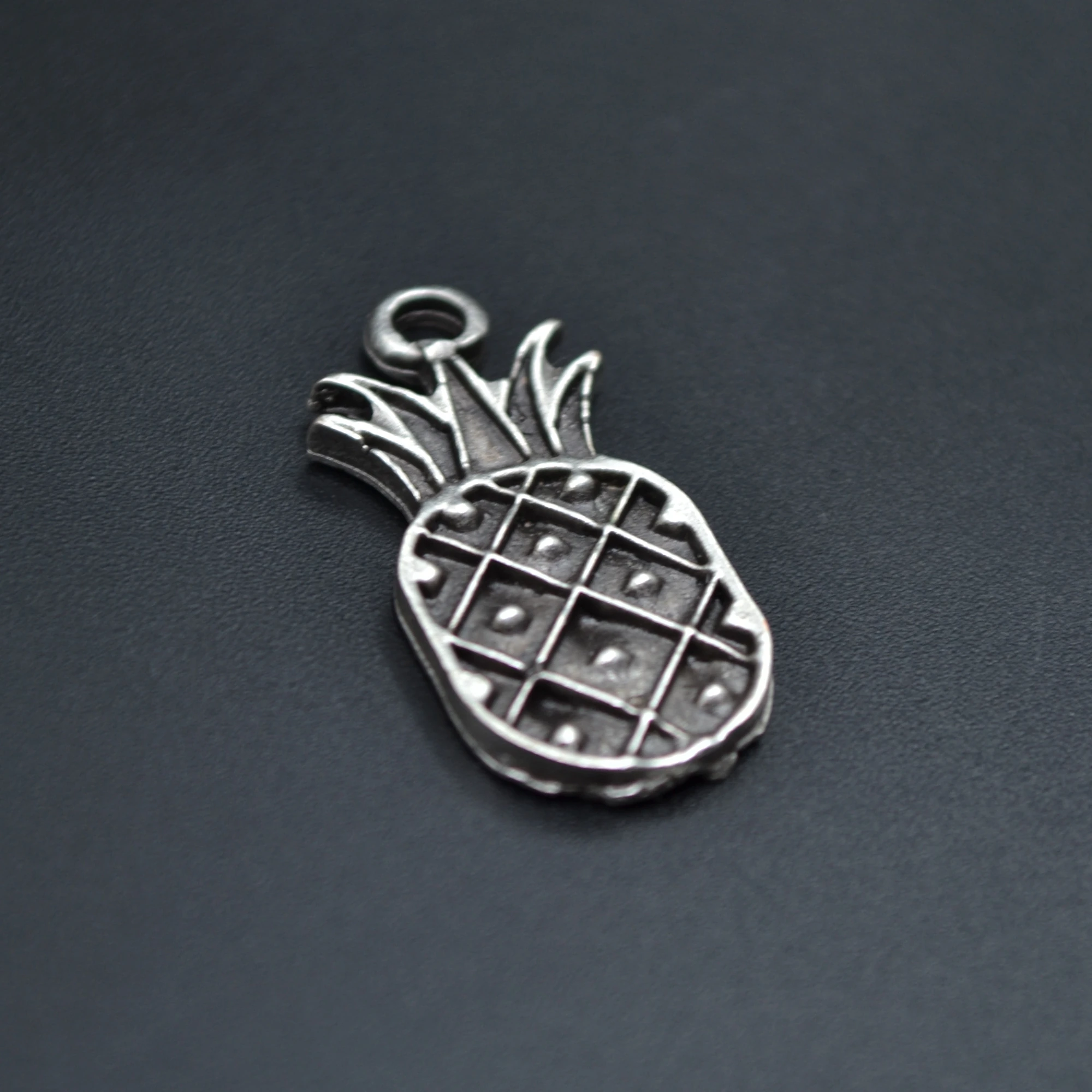 Ananas Kolye - Gümüş ( Silver ) Renk - 60 cm Örme Zincir Kolye