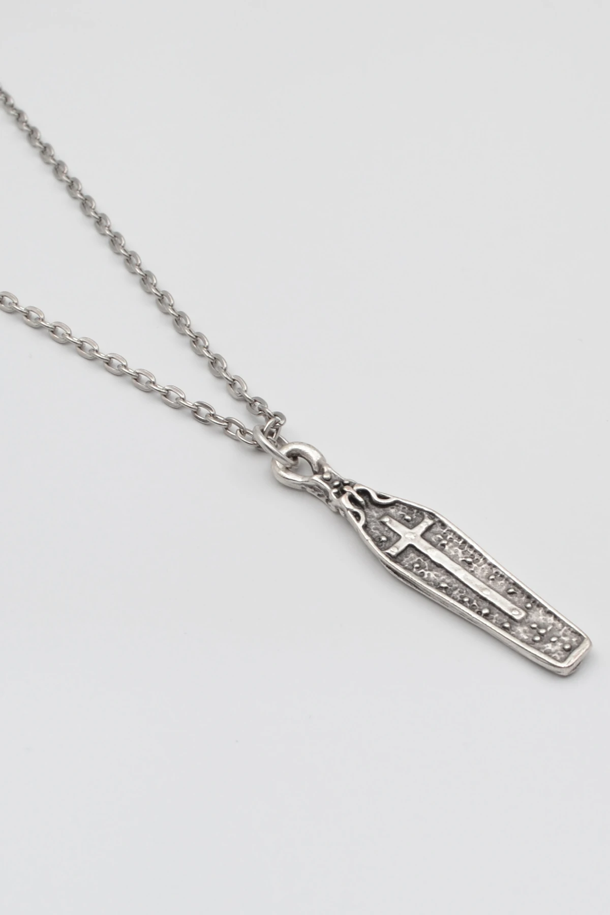 Gotik Haçlı Tabut Düz Ezme Zincir Kolye - Antik Gümüş Kaplama - Kadın Erkek - 60 cm