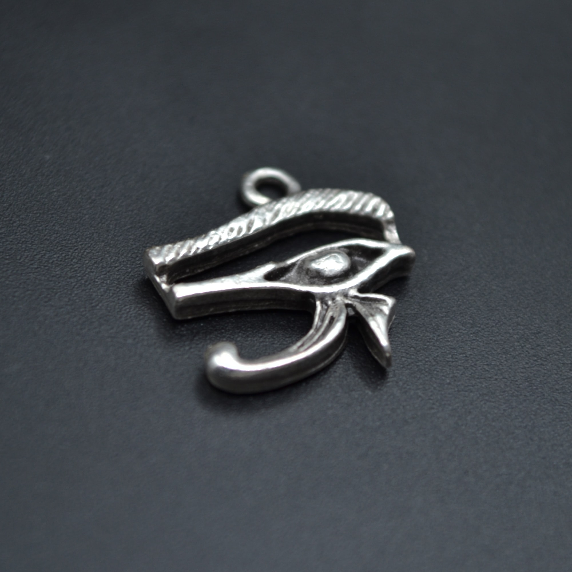 Minimal Ra'nın Gözü Kolye - Gümüş ( Silver ) Renk - 60 cm Örme Zincir Kolye