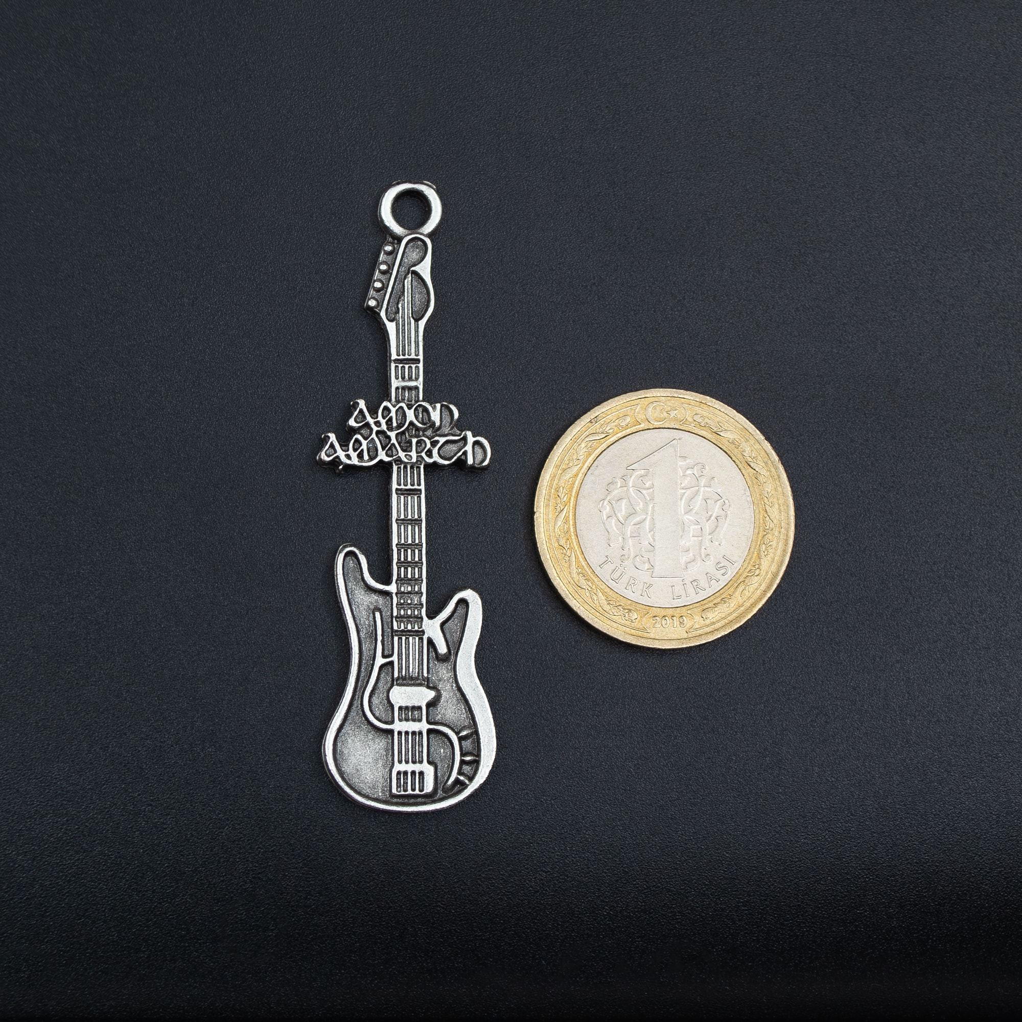 Amon Amarth Elektro Gitar Kolye - Gümüş ( Silver ) Renk - 60 cm Deri İp Kolye