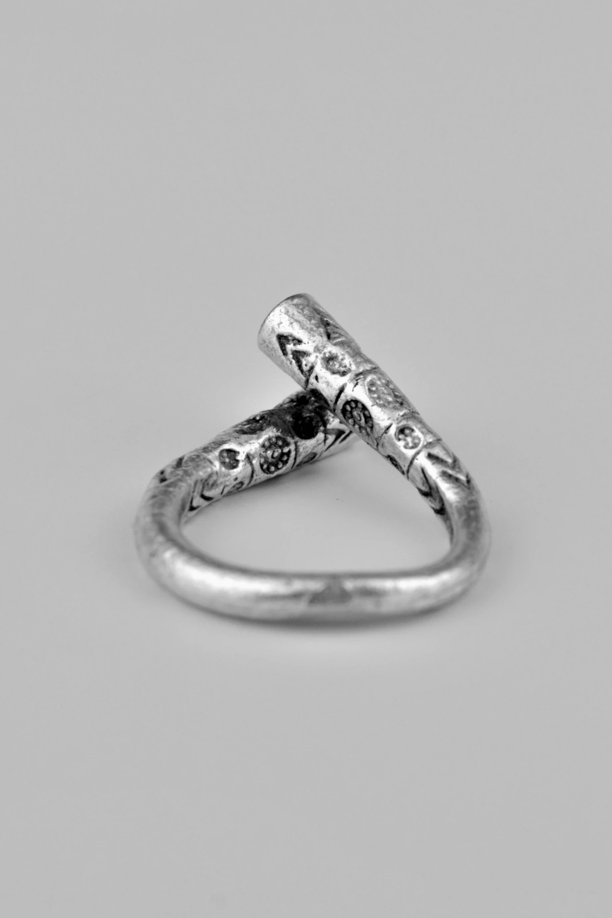 Antik Totem Antik Gümüş Kaplama Ayarlamalı Kadın Erkek Yüzük