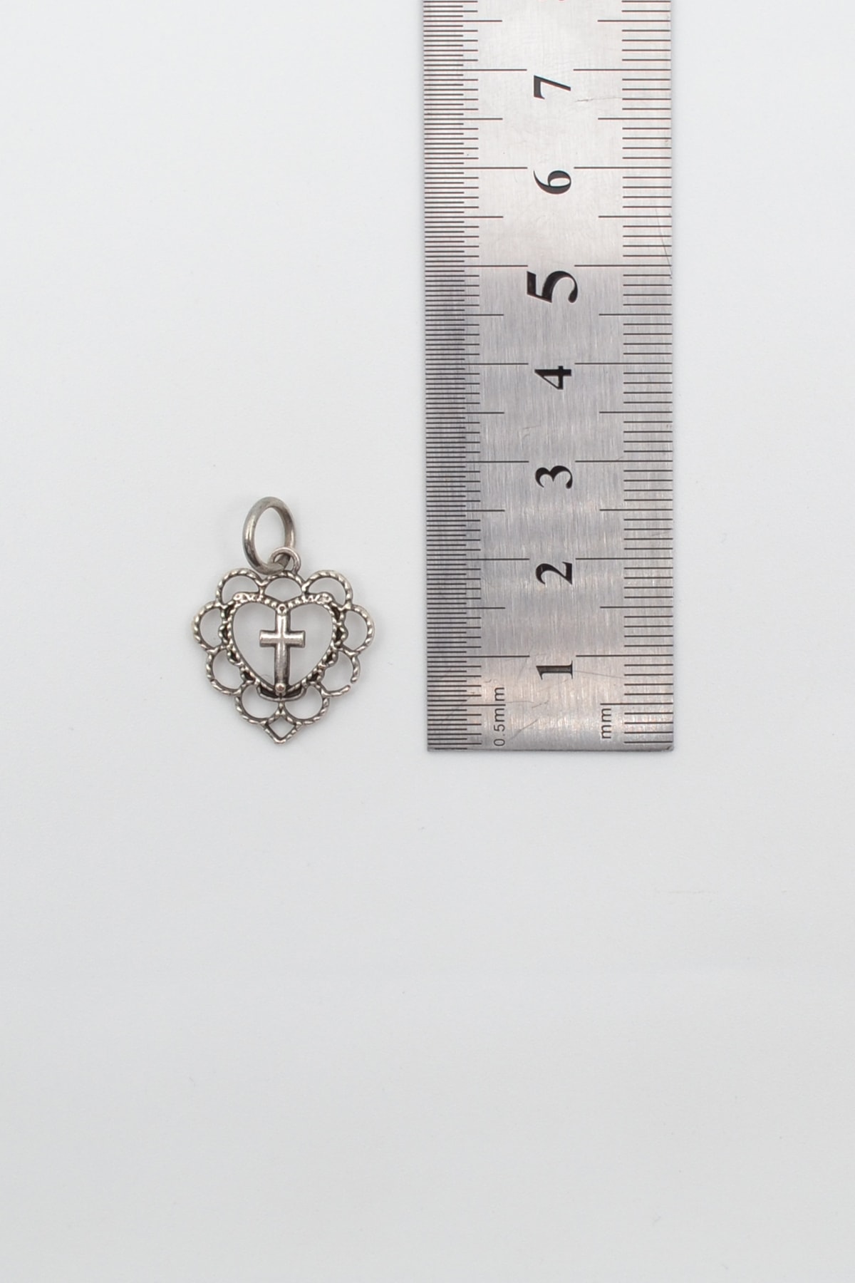 Minimal Kalp Motifli Haç Kolye - Gümüş ( Silver ) Renk - 60 cm Örme Zincir Kolye