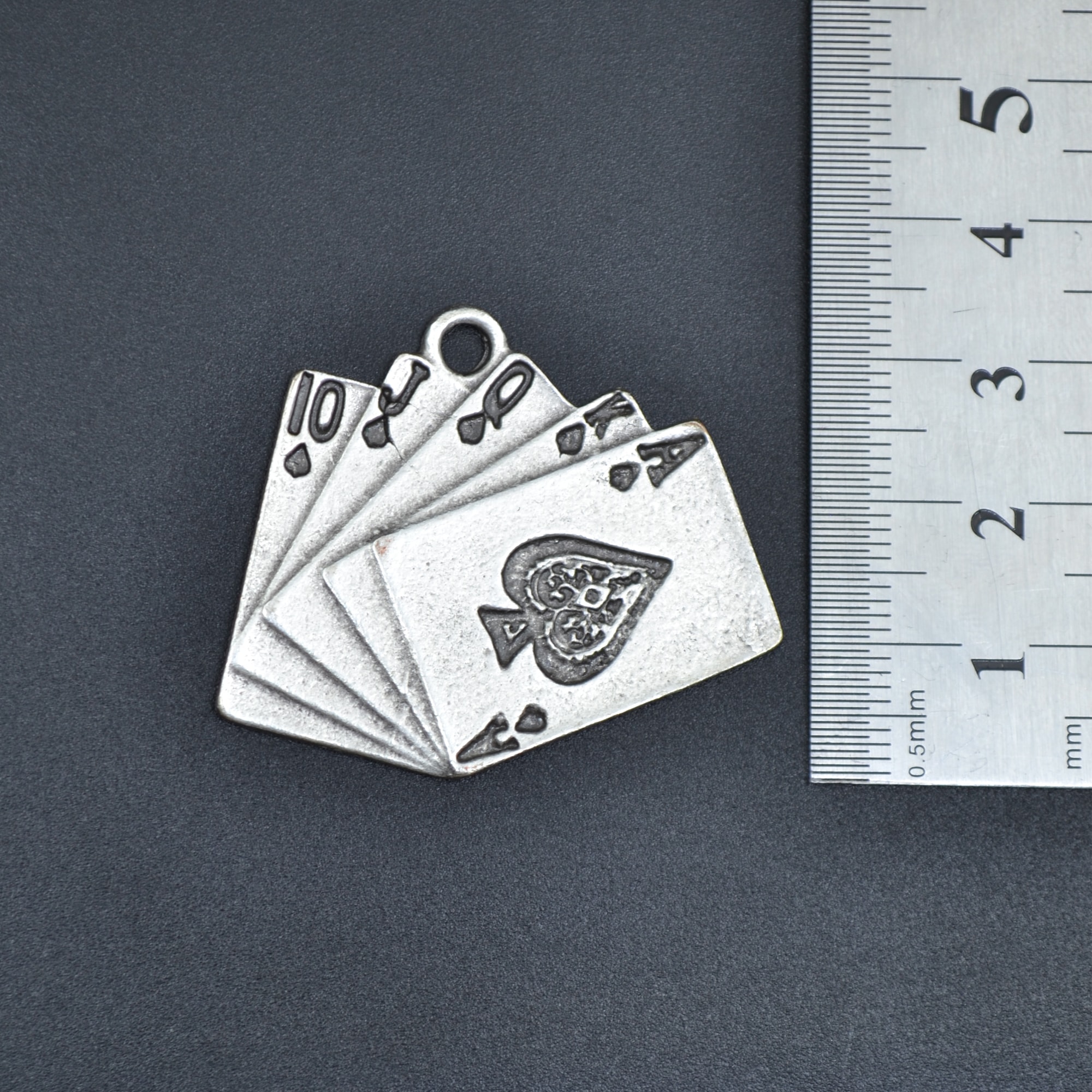 Poker İskambil Kolye - Gümüş ( Silver ) Renk - 60 cm Deri İp Kolye