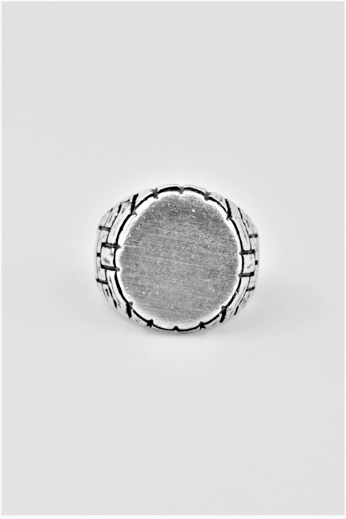 Çukur Yuvarlak Şovalye Gümüş Kaplama Ayarlamalı Erkek Yüzük