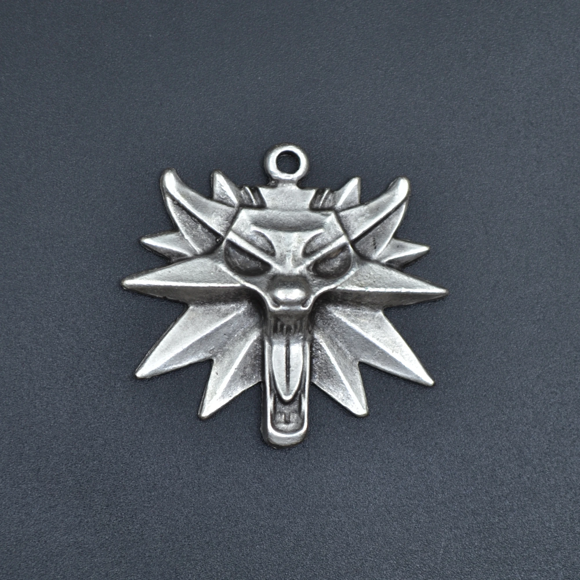 The Witcher 3 Boyutlu Kolye - Gümüş ( Silver ) Renk - 60 cm Deri İp Kolye