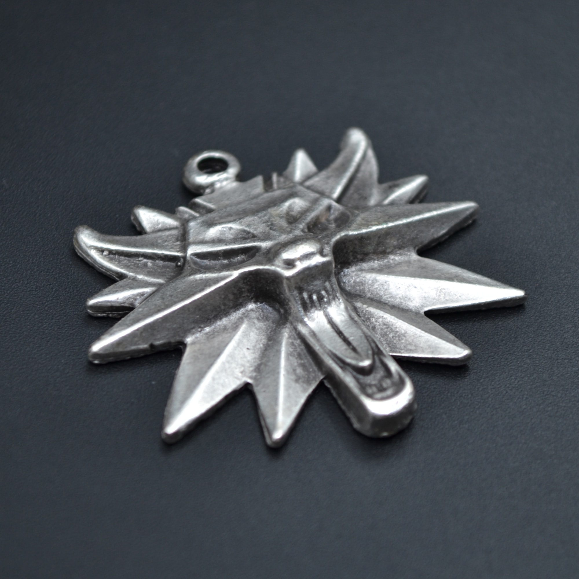 The Witcher 3 Boyutlu Kolye - Gümüş ( Silver ) Renk - 60 cm Düz Ezme Zincir Kolye