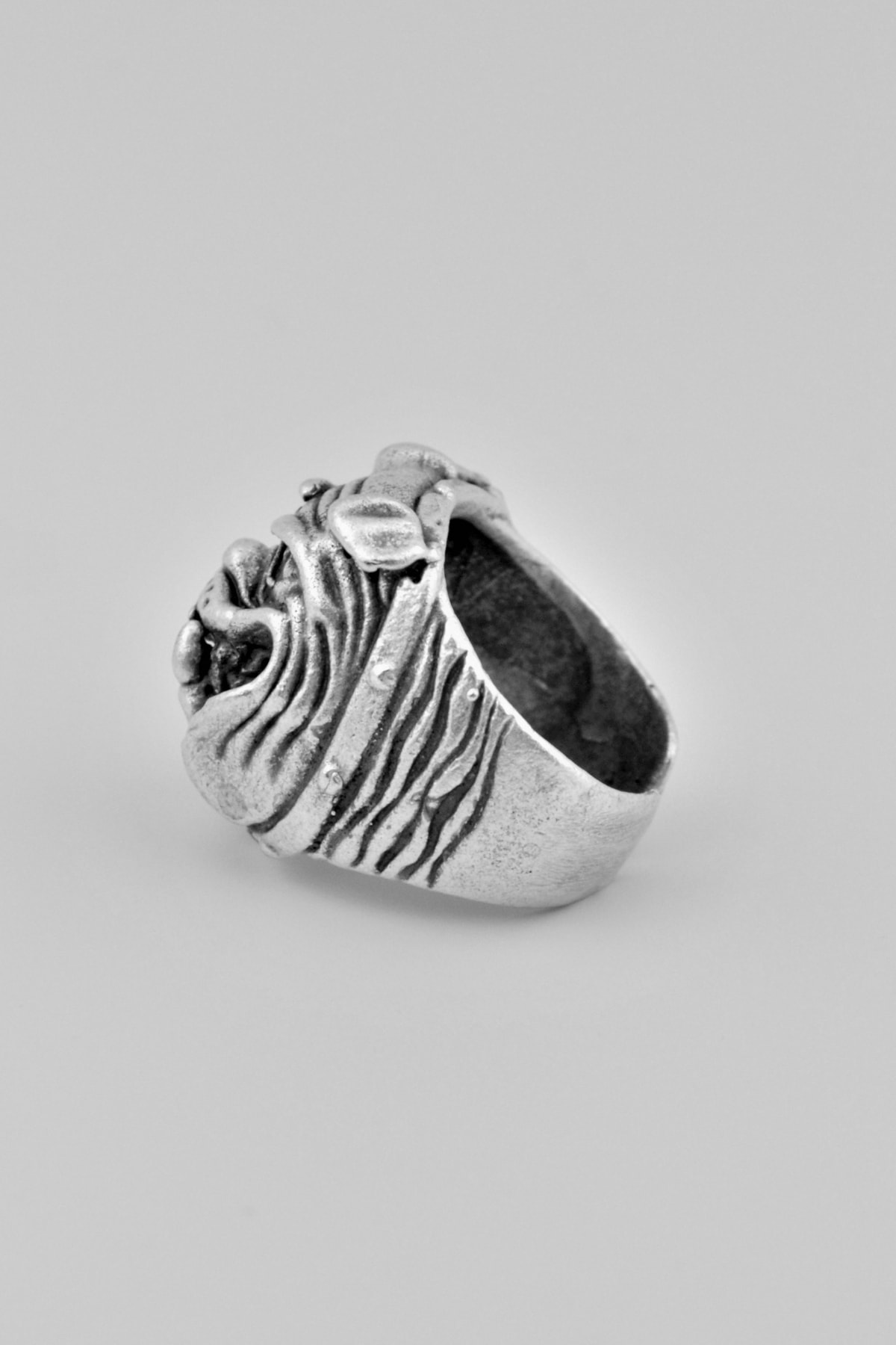 Bulldog Köpek Kafası Gümüş Kaplama Ayarlamalı Erkek Yüzük