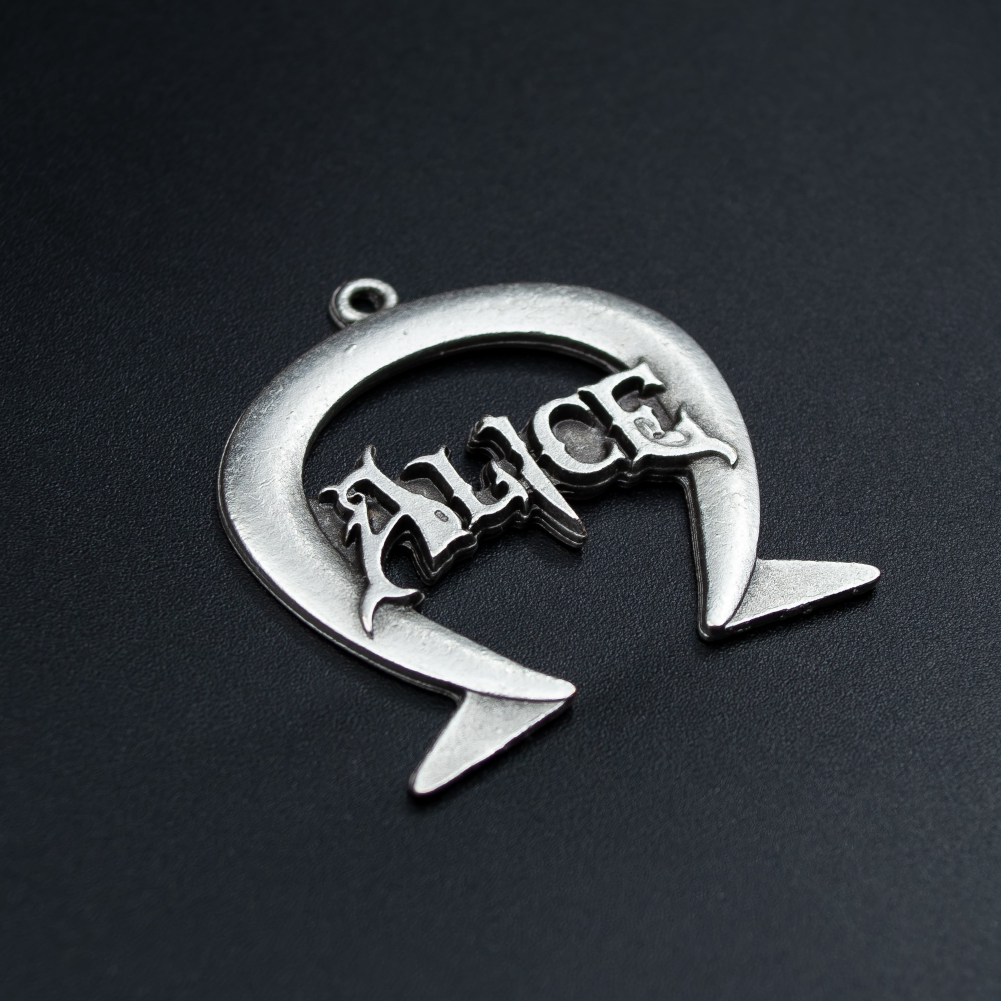 Madness Returns Alice Kolye Ucu - Gümüş ( Silver ) Renk