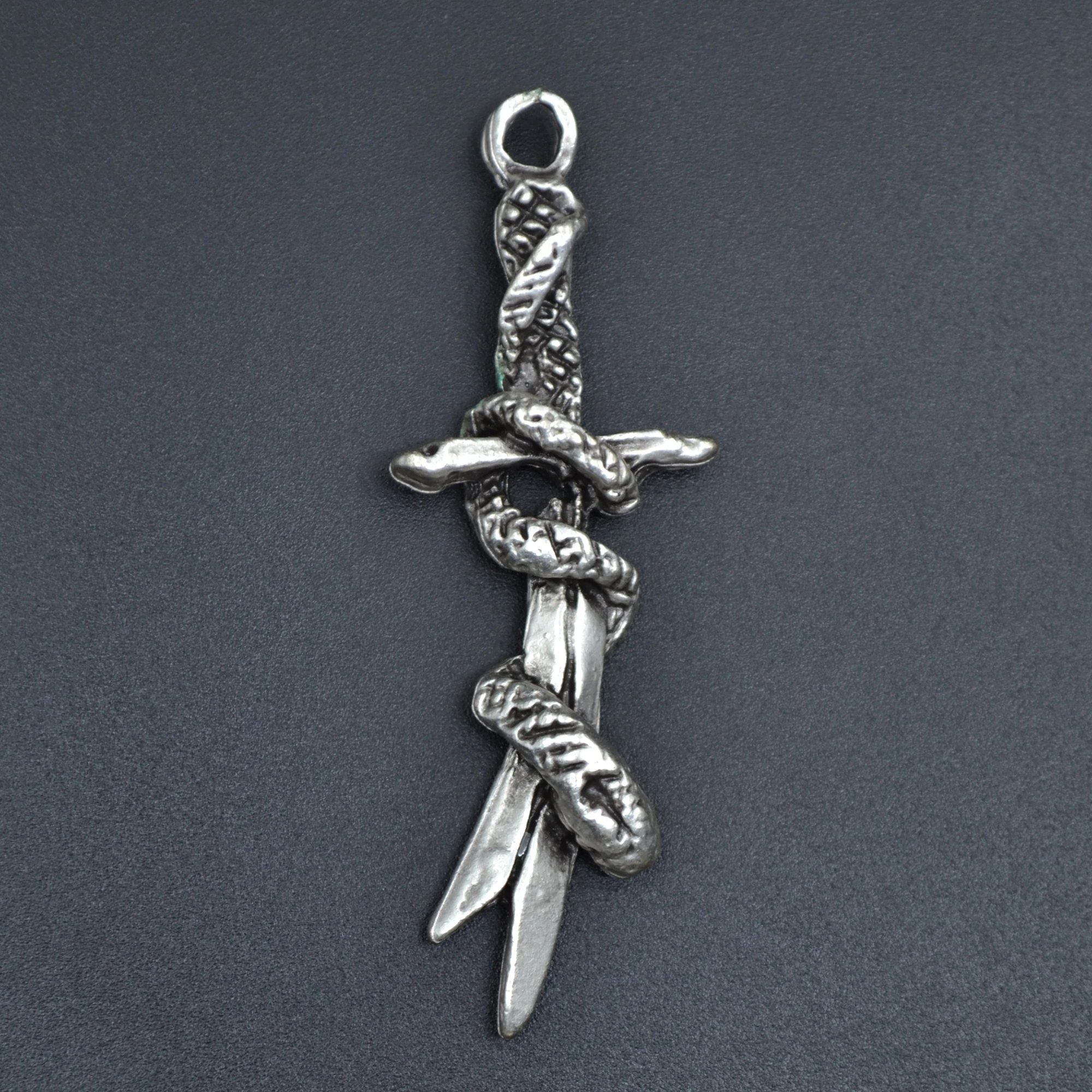 Yılanlı Kılıç Kolye Ucu - Gümüş ( Silver ) Renk