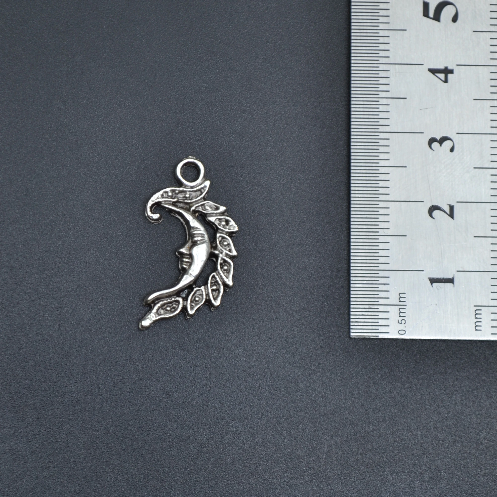 Minimal Ay Dede Kolye - Gümüş ( Silver ) Renk - 60 cm Deri İp Kolye