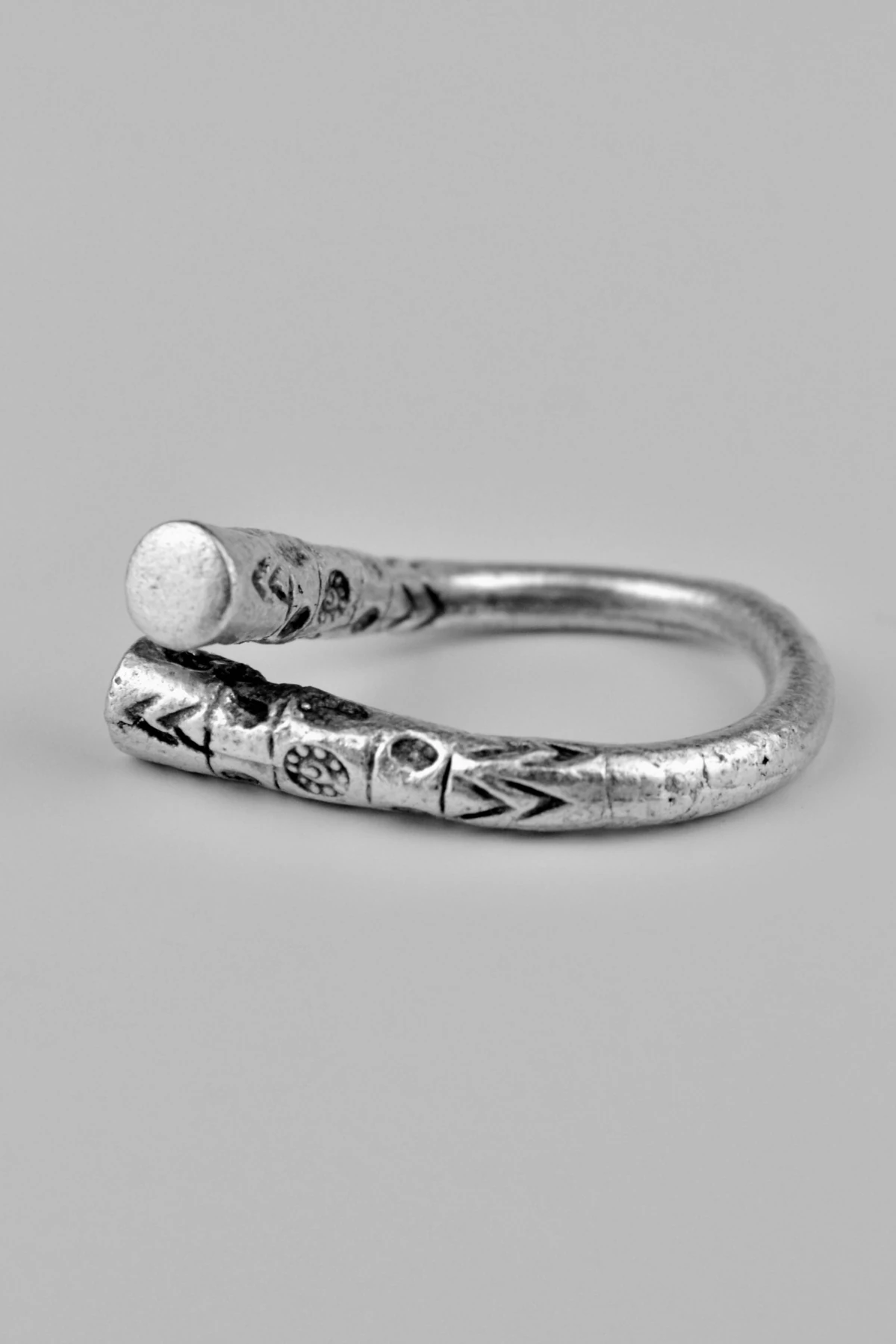 Antik Totem Antik Gümüş Kaplama Ayarlamalı Kadın Erkek Yüzük