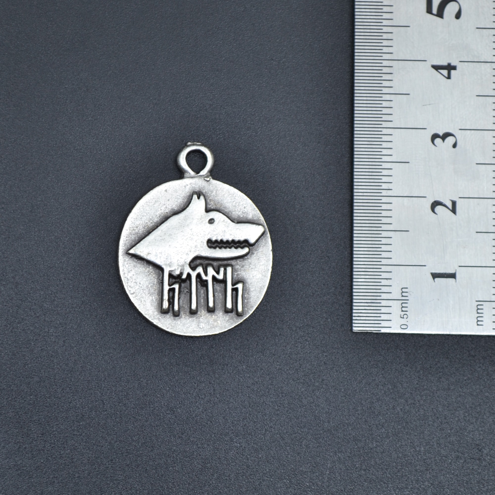 Göktürkçe Türk - Kurt Madalyon Kolye Ucu - Gümüş ( Silver ) Renk