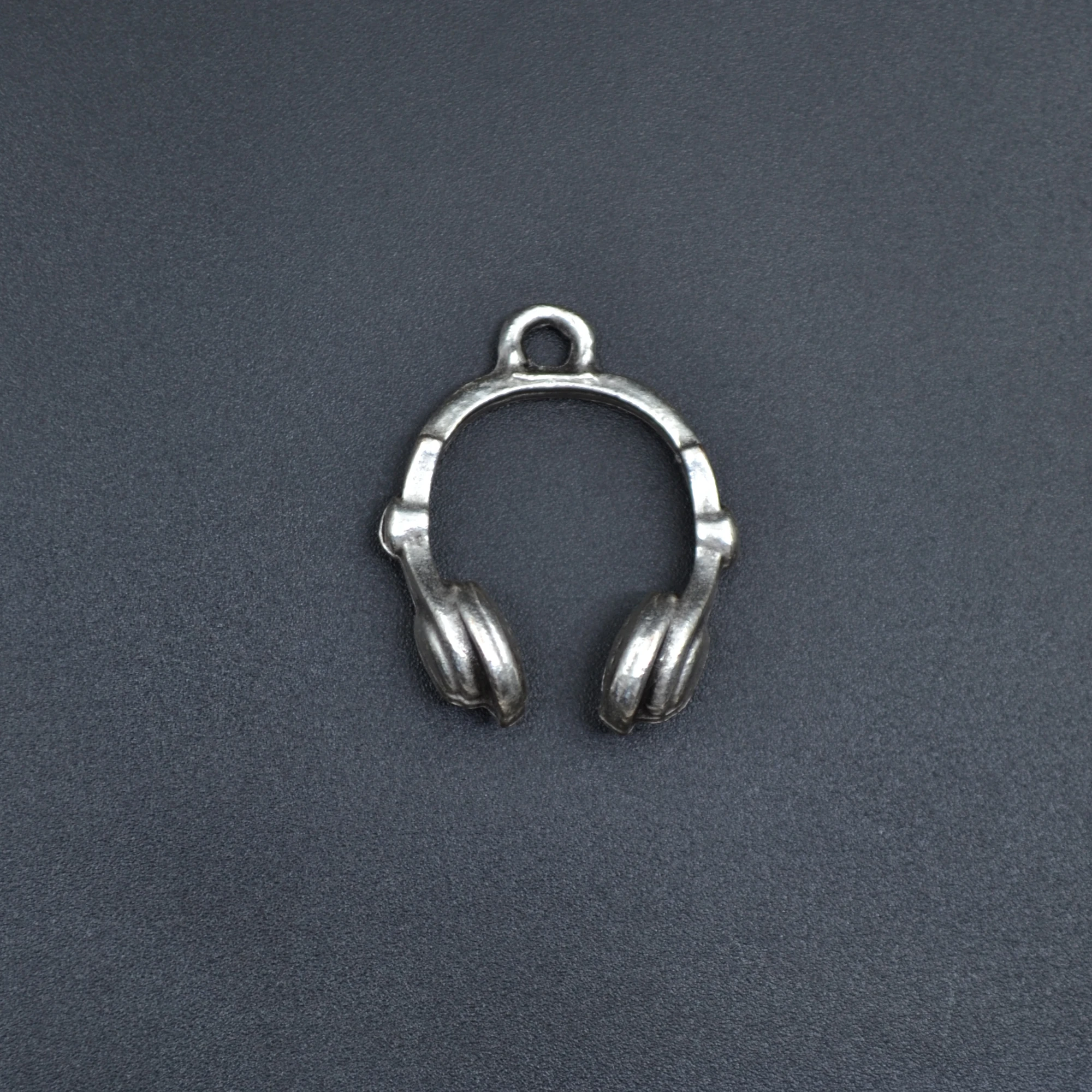 Kulaklık Kolye - Gümüş ( Silver ) Renk - 60 cm Düz Ezme Zincir Kolye