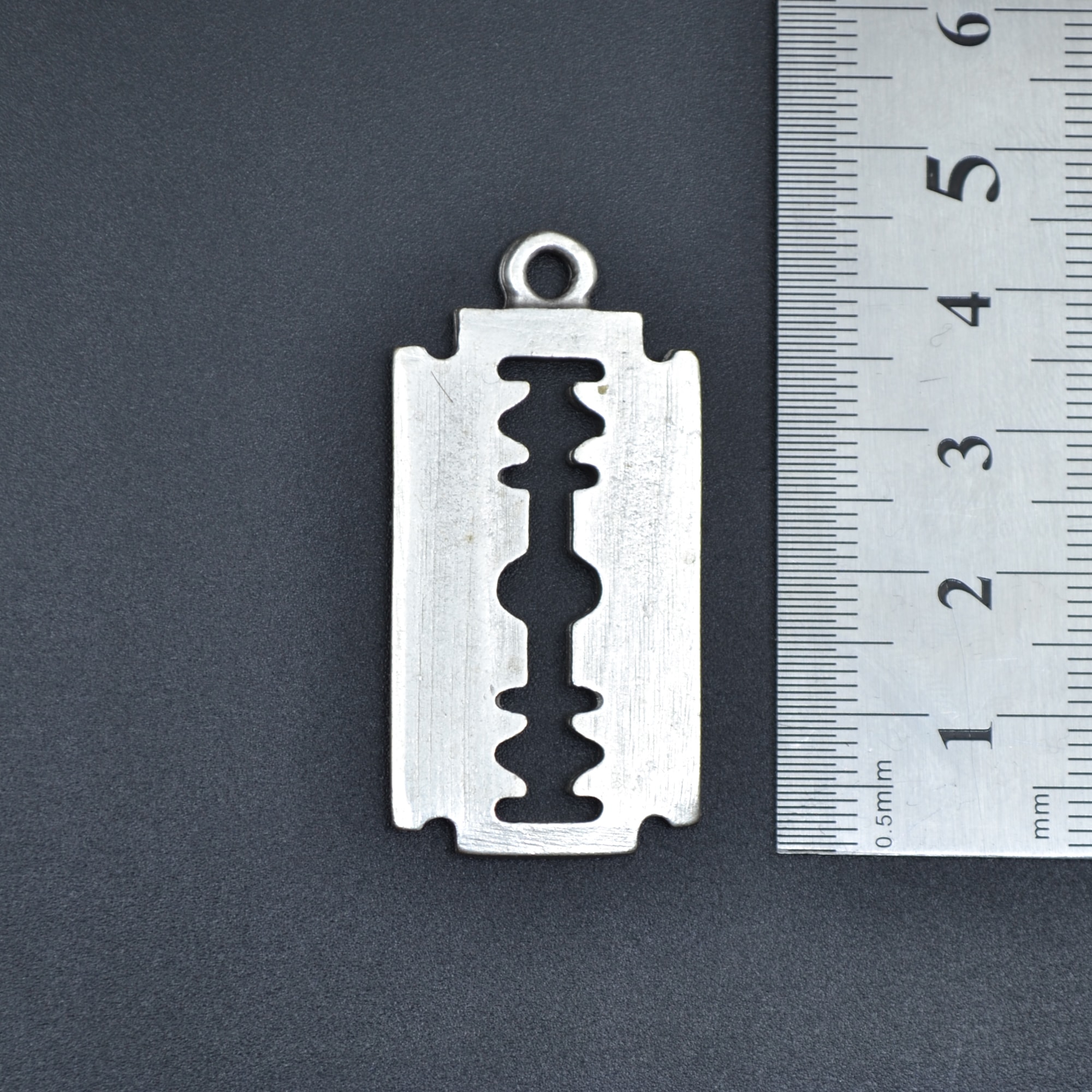 Jilet Kolye - Gümüş ( Silver ) Renk - 60 cm Deri İp Kolye