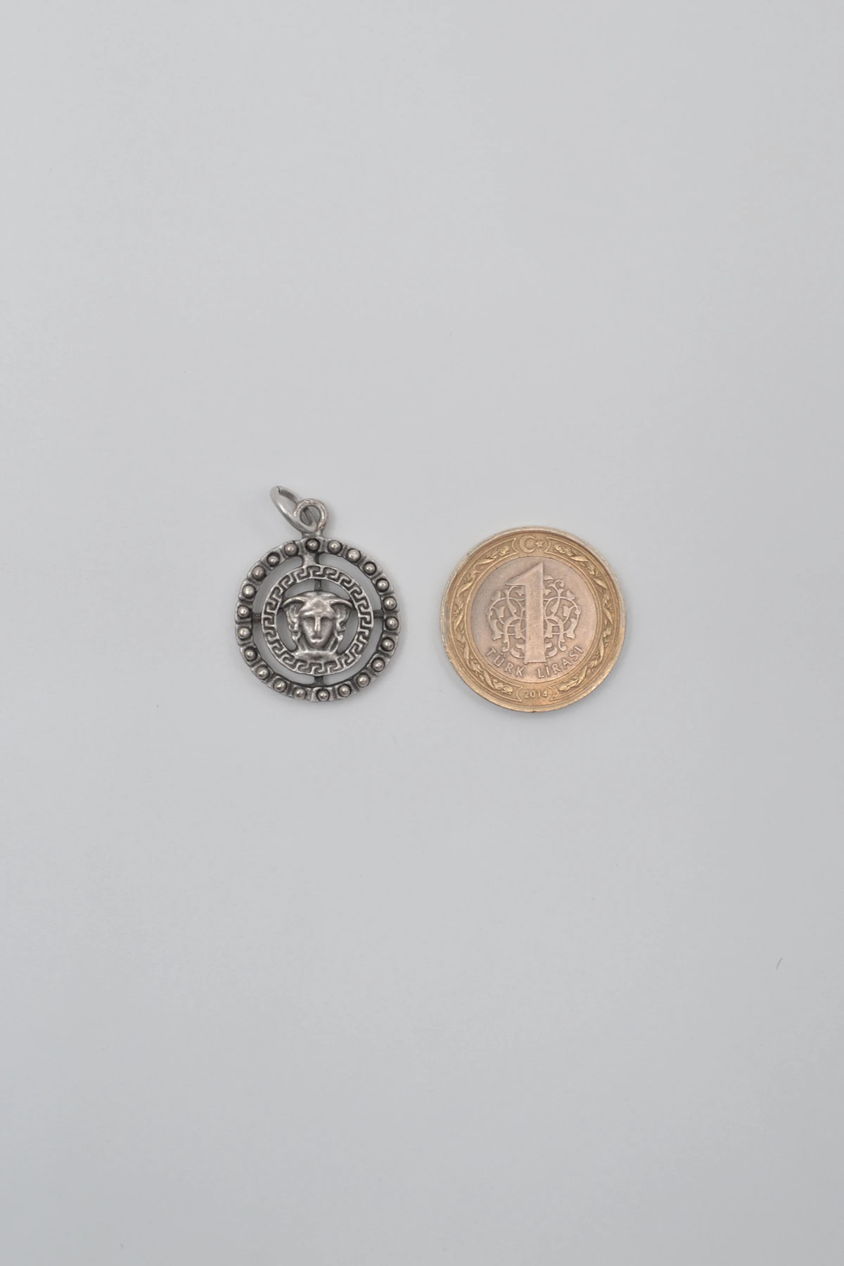 Mitolojik Medusa Düz Ezme Zincir Kolye - Antik Gümüş Kaplama - Kadın Erkek - 60 cm