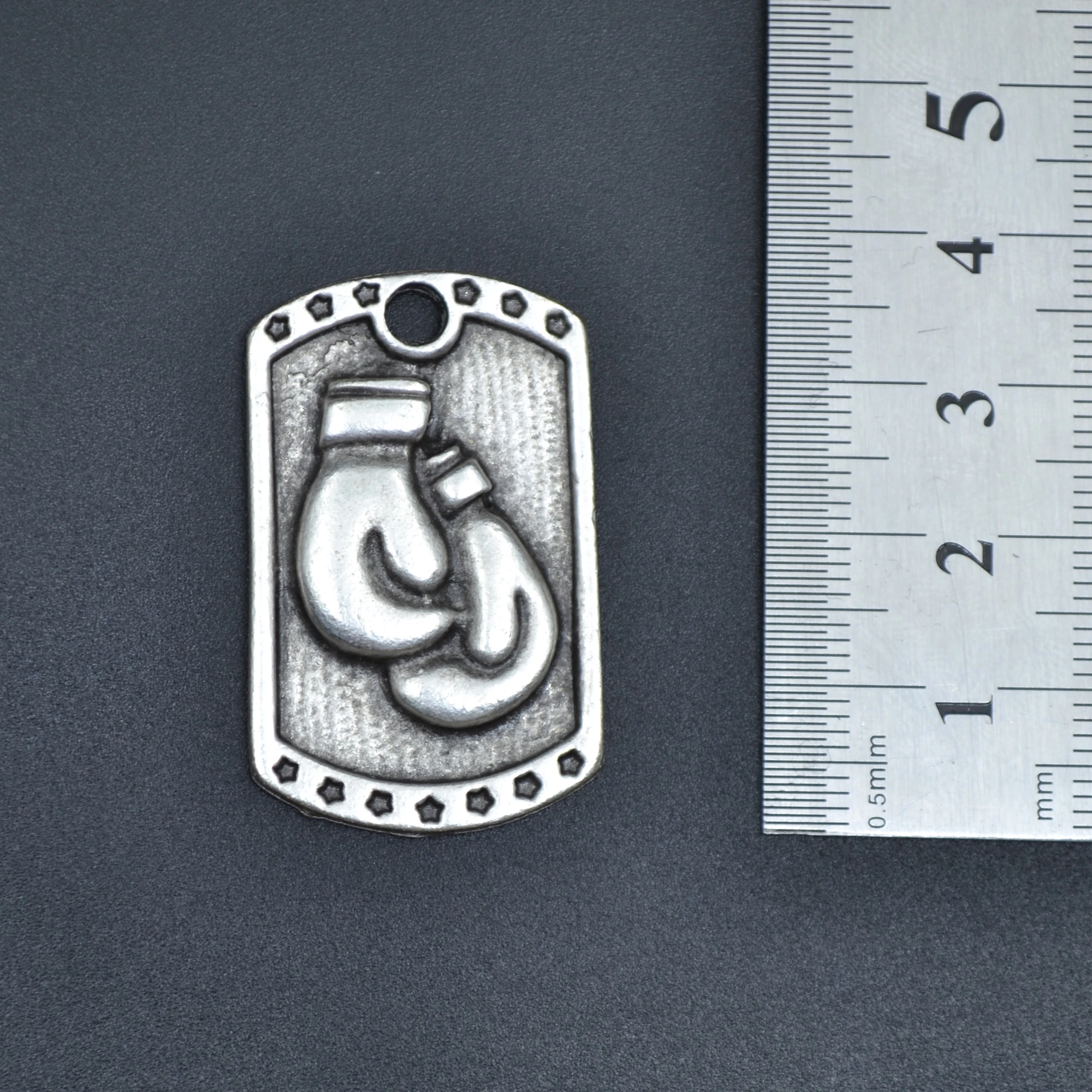 Boks Eldiveni Künye Kolye - Gümüş ( Silver ) Renk - 60 cm Deri İp Kolye