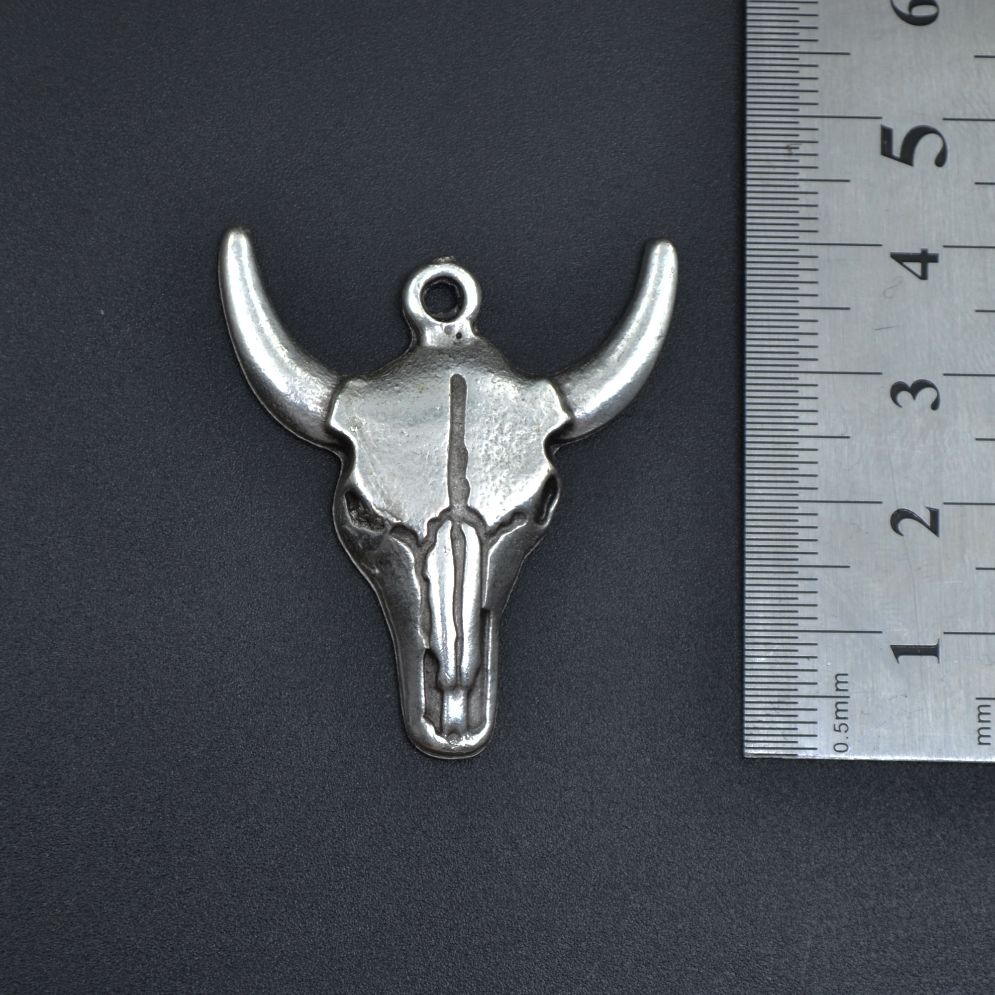 Boğa - Kuru Kafa Kolye - Gümüş ( Silver ) Renk - 60 cm Deri İp Kolye