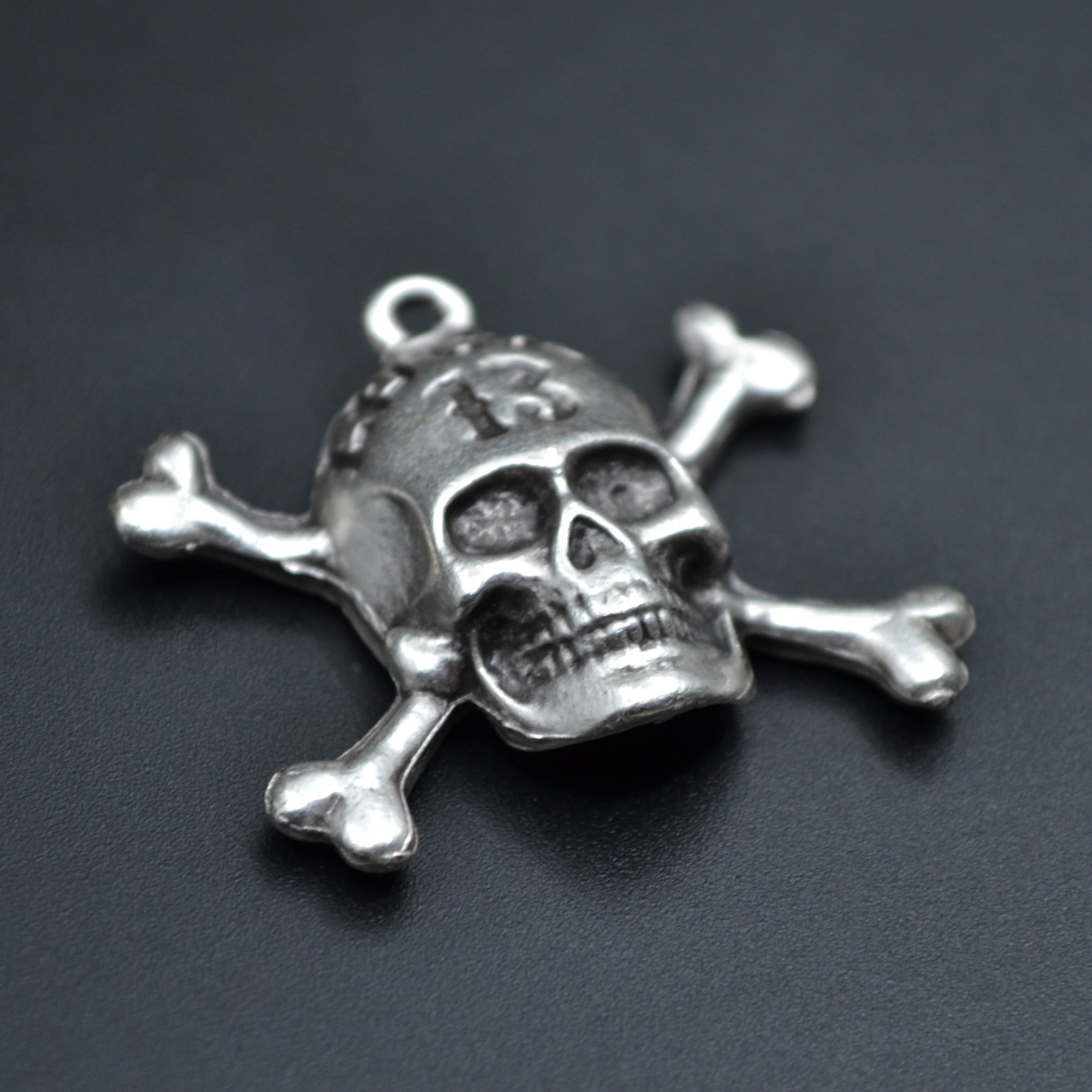 Lucky 13 Kuru Kafa Kolye - Gümüş ( Silver ) Renk - 60 cm Deri İp Kolye