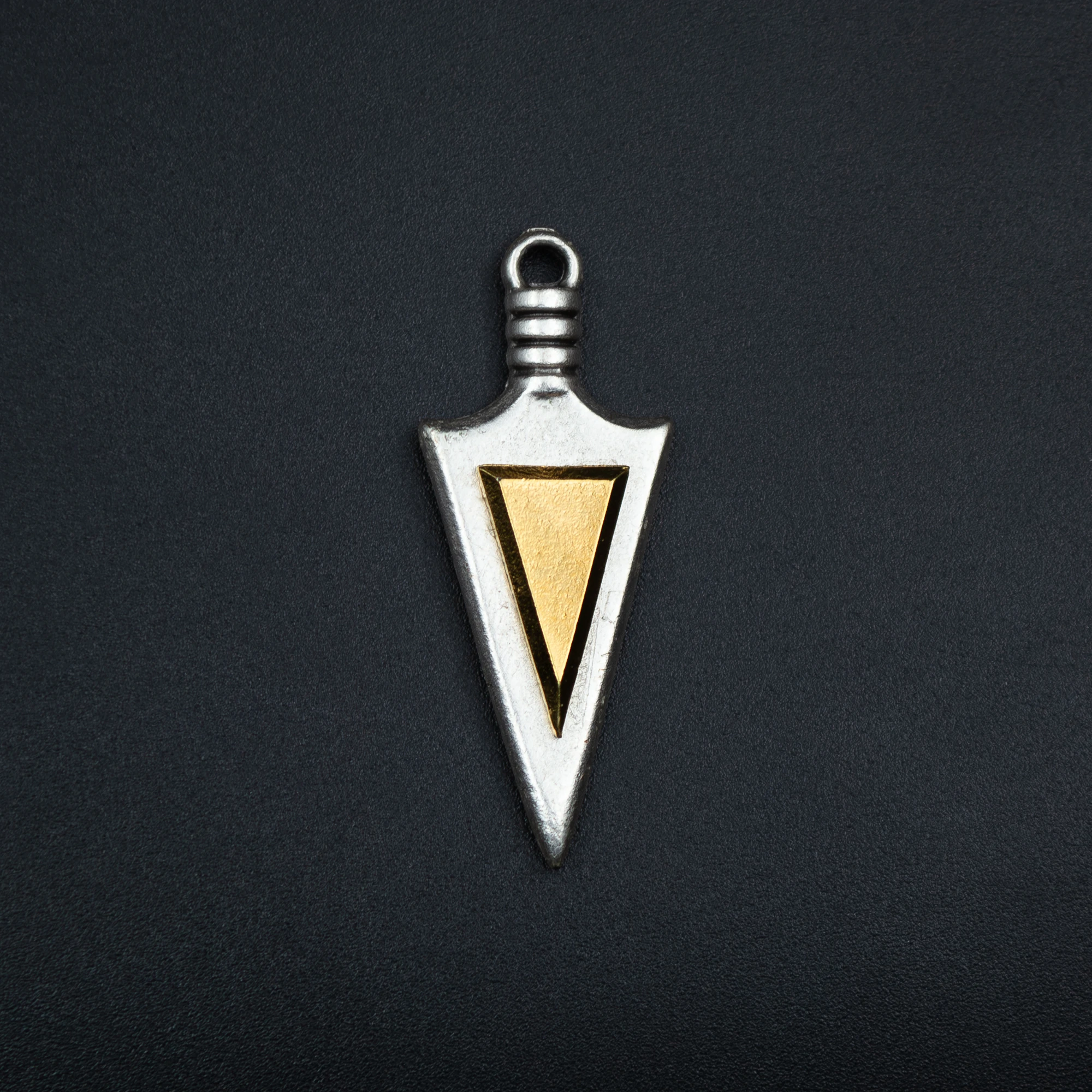 Ok Ucu Üçgen Detaylı Kolye - Gümüş ( Silver ) Renk - 60 cm Düz Ezme Zincir Kolye