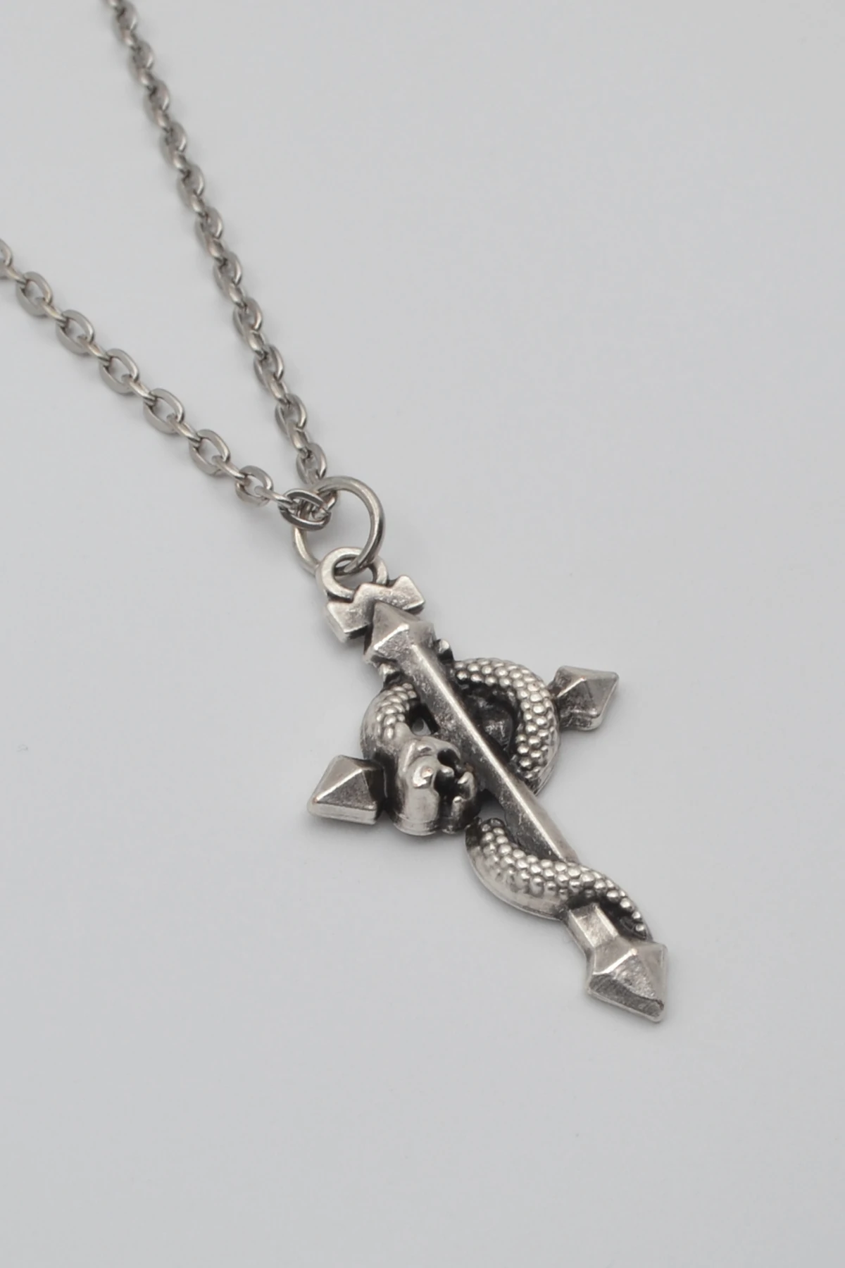 Yılanlı Haç Kolye - Gümüş ( Silver ) Renk - 60 cm Düz Ezme Zincir Kolye