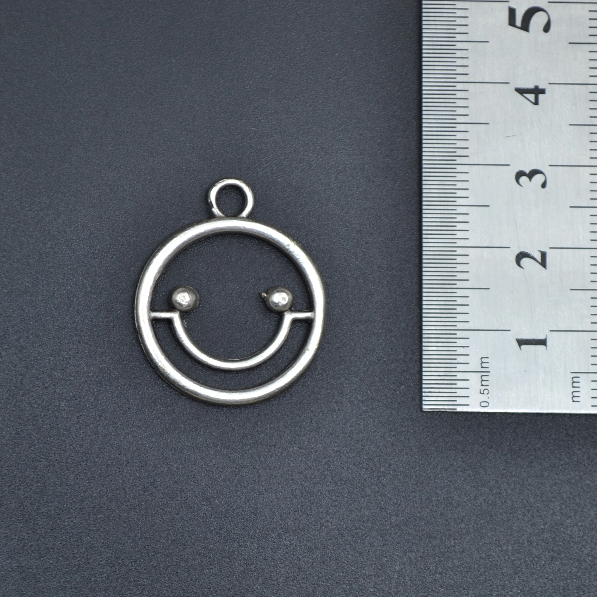 Minimal Gülen Surat - Smile Kolye - Gümüş ( Silver ) Renk - 60 cm Örme Zincir Kolye