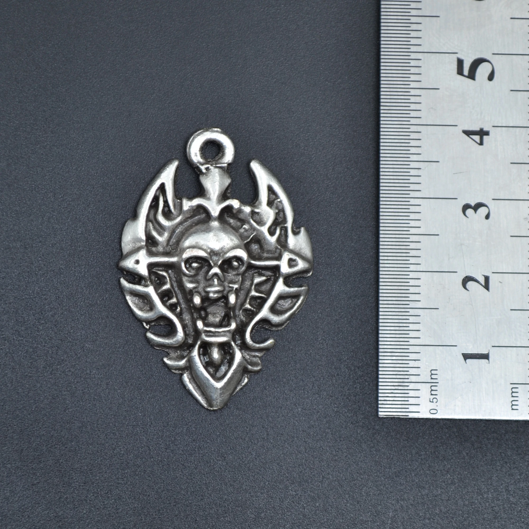 Diablo Kalkan Kolye - Gümüş ( Silver ) Renk - 60 cm Örme Zincir Kolye