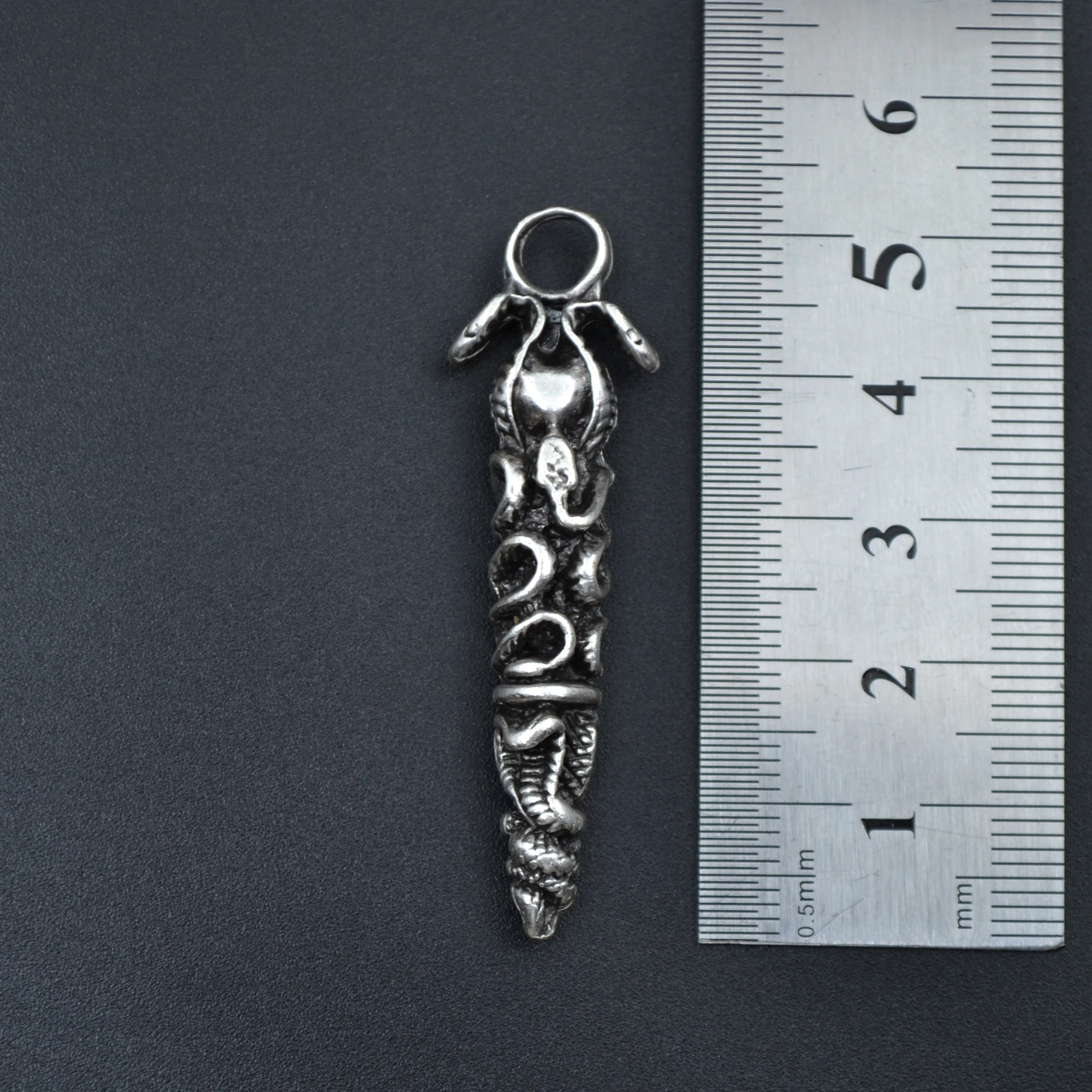 Çift Yılanlı Çubuk Kolye - Gümüş ( Silver ) Renk - 60 cm Deri İp Kolye