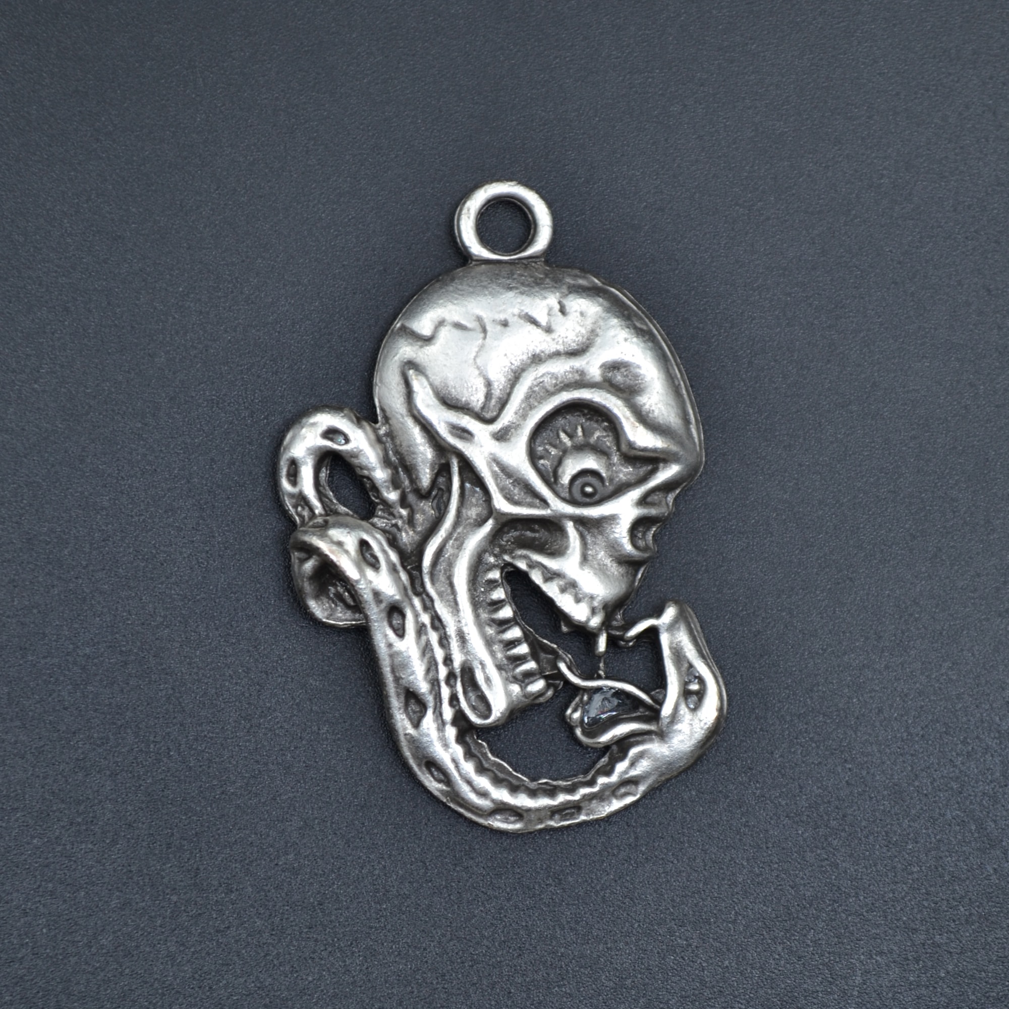 Yılan - Kuru Kafa - Venom Kolye - Gümüş ( Silver ) Renk - 60 cm Düz Ezme Zincir Kolye