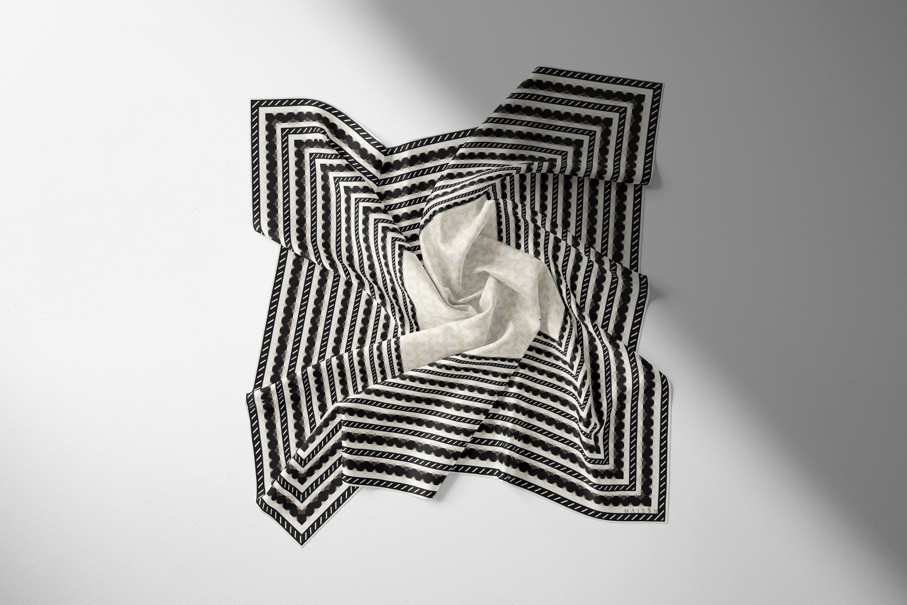 8 Maison Monogram - White