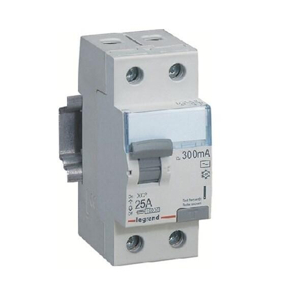XC10 2P 40A A 300MA