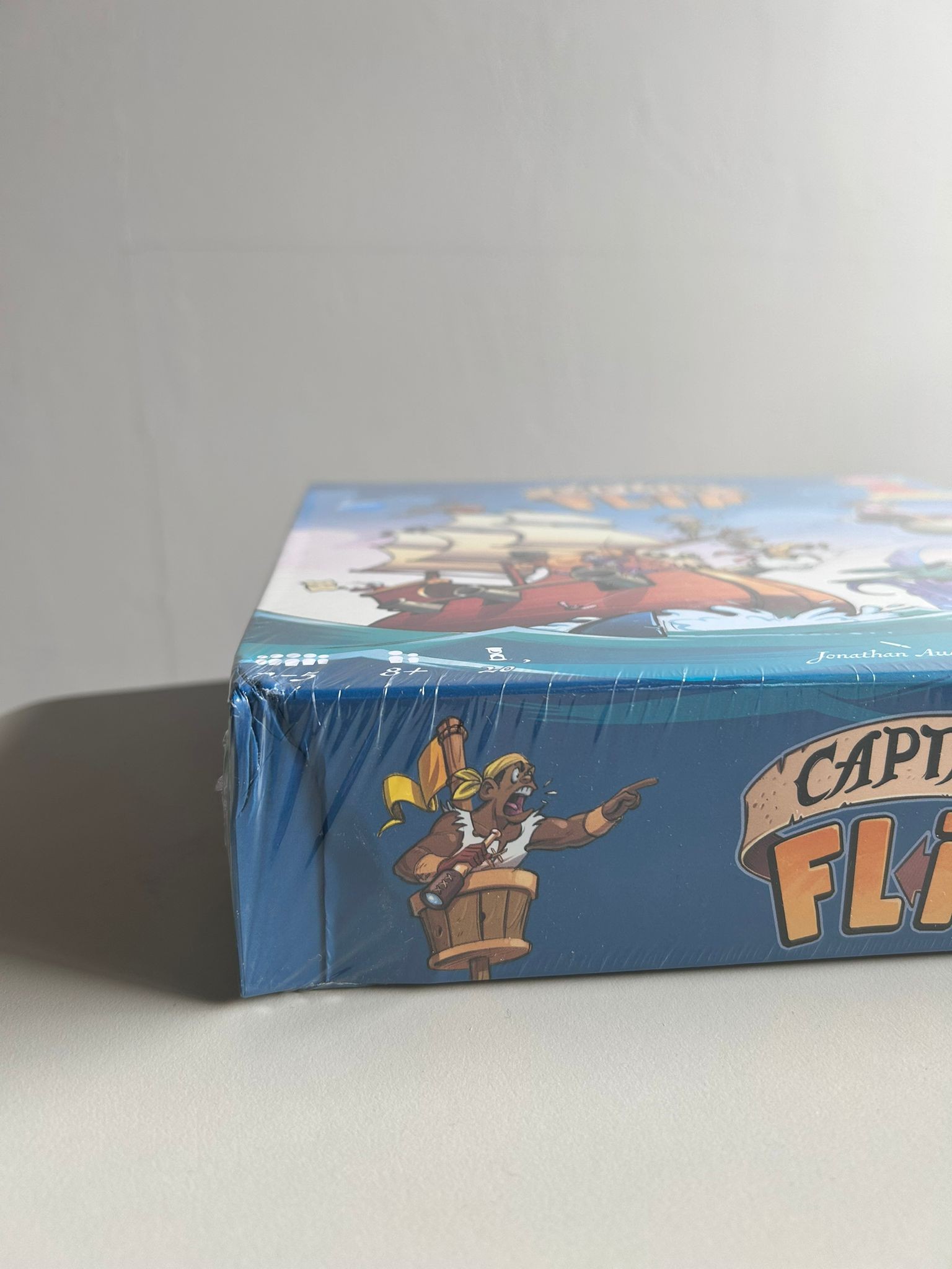 HASARLI Captain Flip (İngilizce)