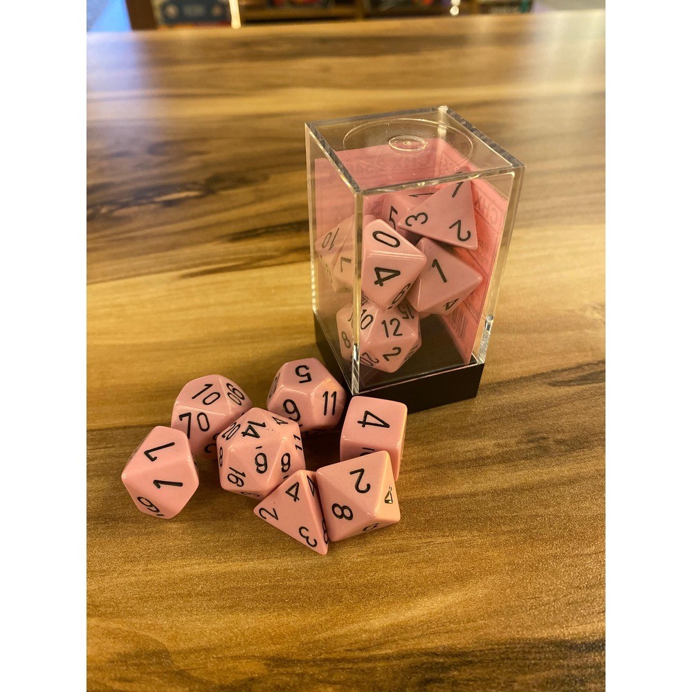 Chessex 7'li Zar Seti - Opaque Pastel Pink/Black