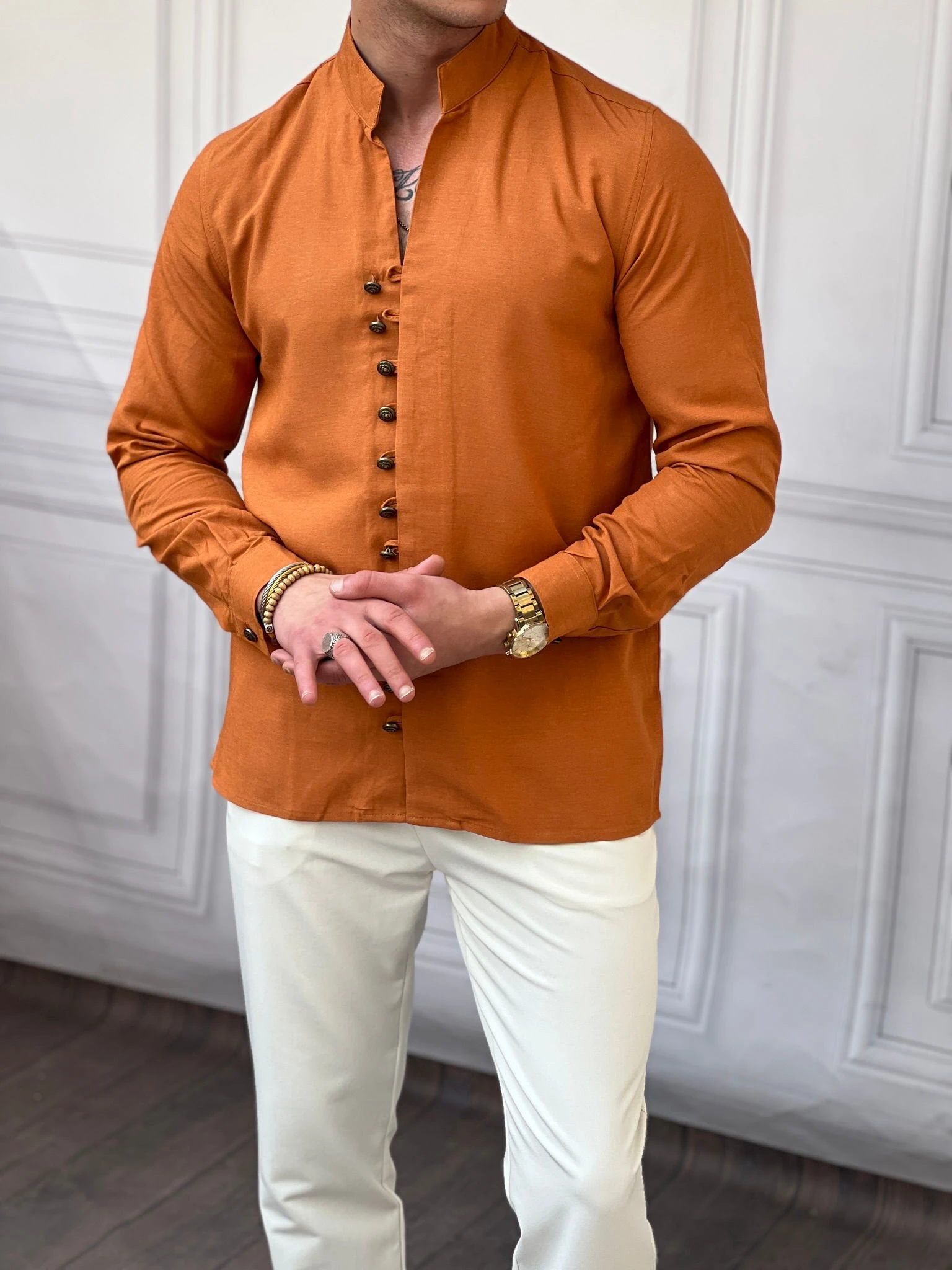 Özel Tasarım Taşlı Düğmeli Regular Kalıp Hakim Yaka Keten Gömlek 