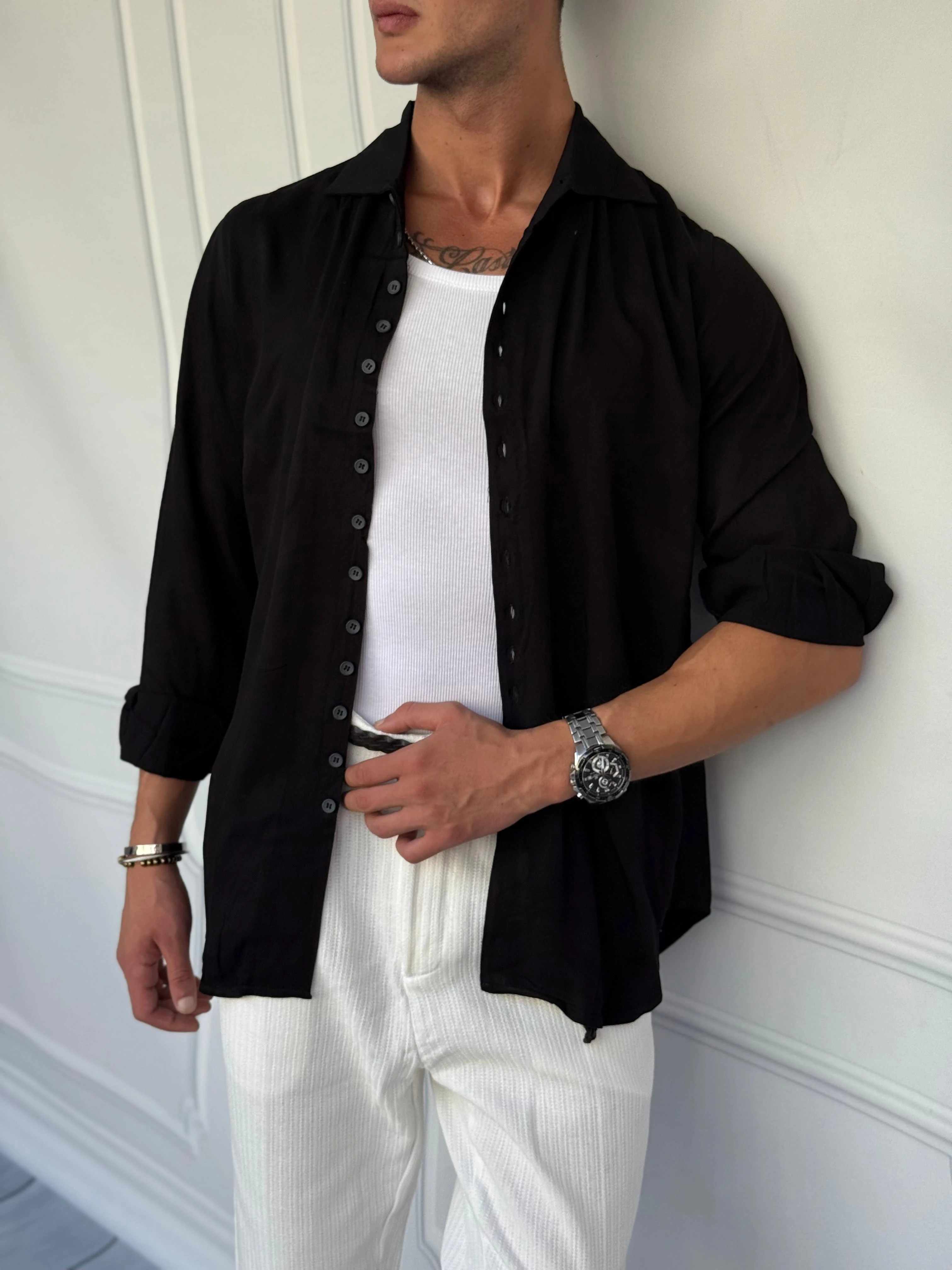 Tensel Kumaş Pamuk Dokulu Kayık Yaka Extra Regular Fit Çok Düğme Detaylı Gömlek  - Siyah