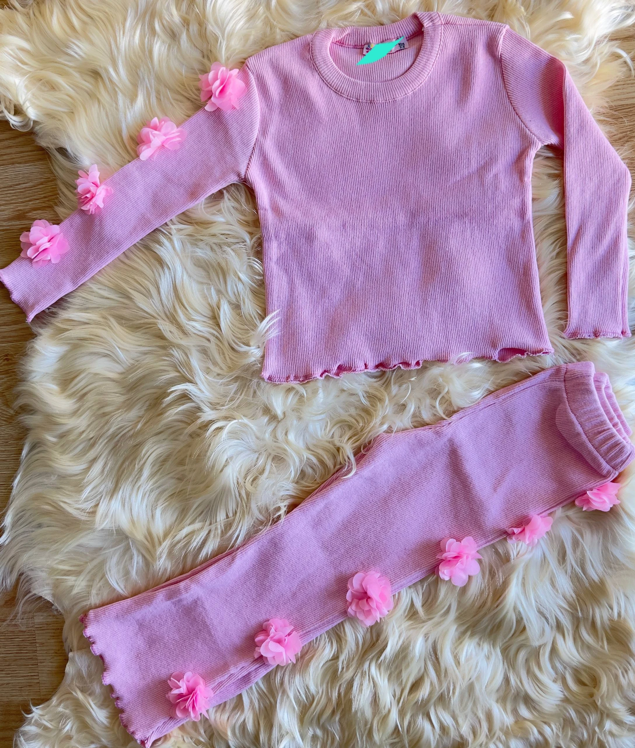 Gül Detay Fitilli Takım