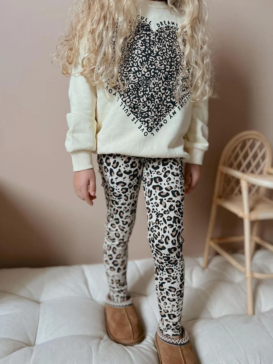 3 ip Şardonlu Leopar Takım