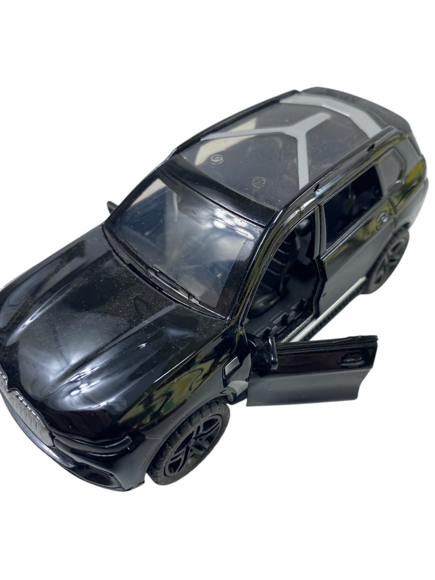 LÜX SPOR METAL JEEPLER KAP AÇILIR