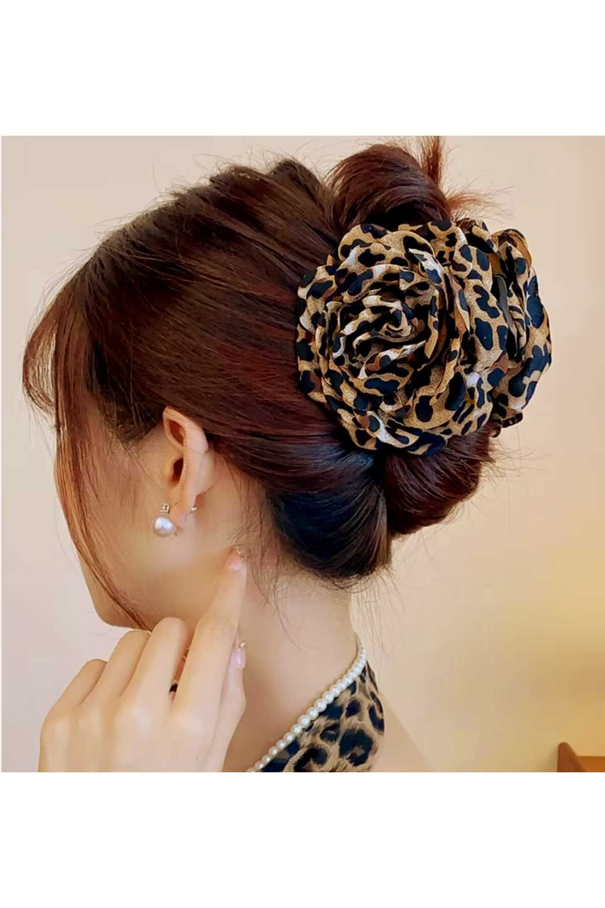 KAHVERENGİ LEOPAR DESENLİ GÜL TASARIM MANDAL TOKA (BC-1243 )